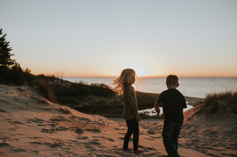 west-michigan-lifestyle-family-photographer-ludington-michigan-documentary-photographer-jessica-max-9612.jpg