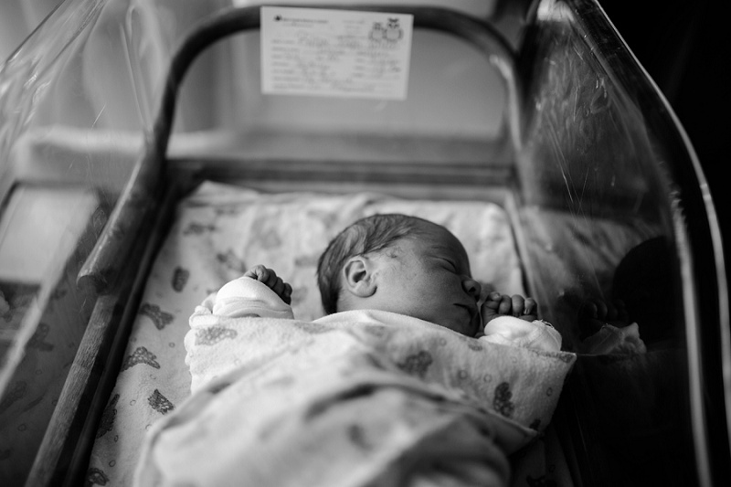 west-michigan-newborn-photographer-manistee-michigan-fresh-48-rylan-8124.jpg