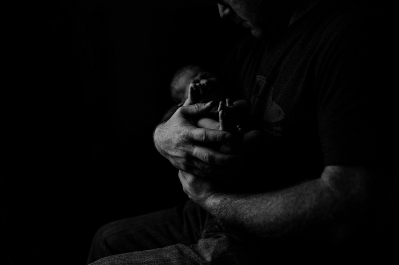 west-michigan-newborn-photographer-scottville-michigan-in-home-newborn-session-with-calvin-0425.jpg
