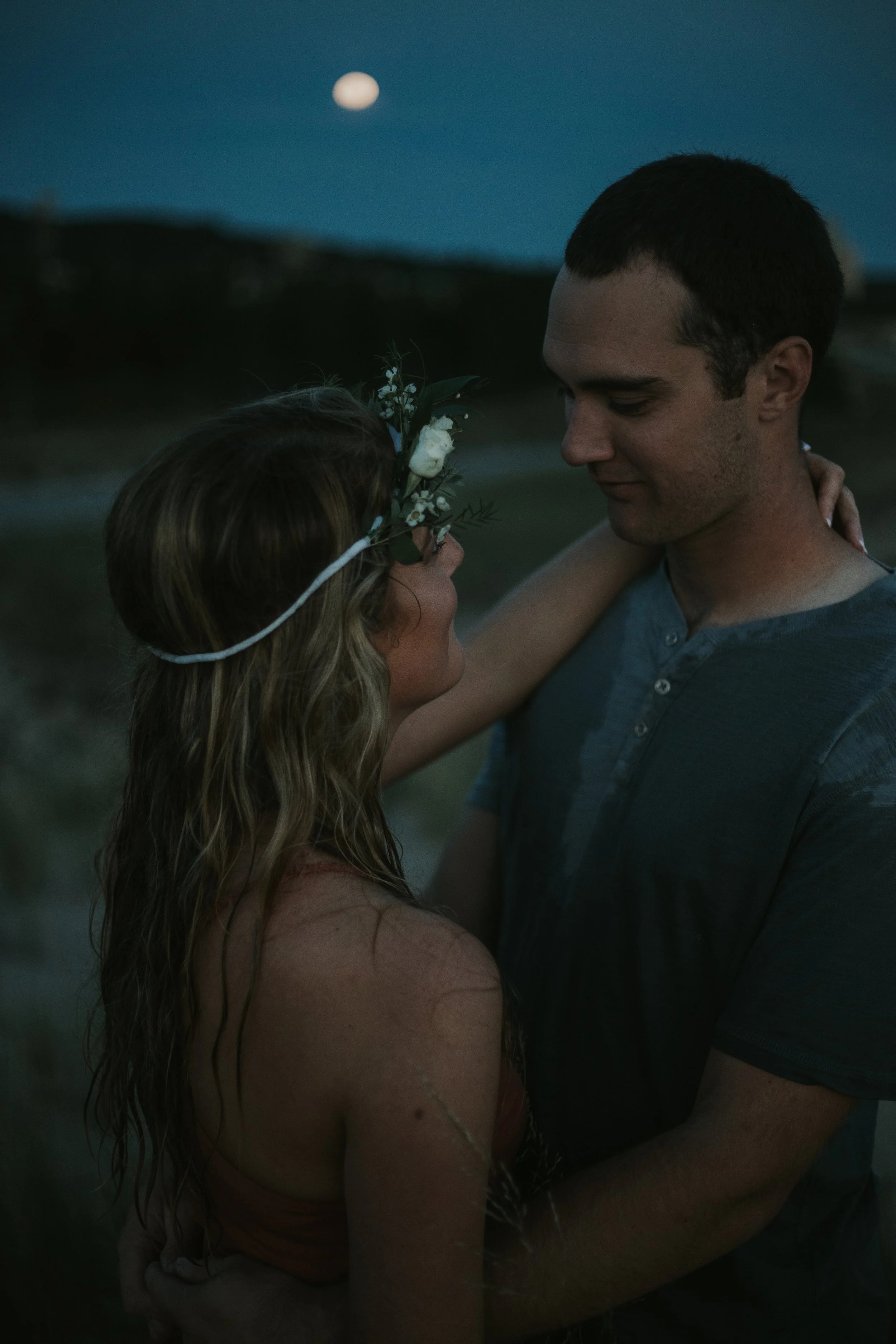 west-michigan-couples-photographer-ludington-michigan-engagement-session-wth-emily-and-taylor-3097.jpg