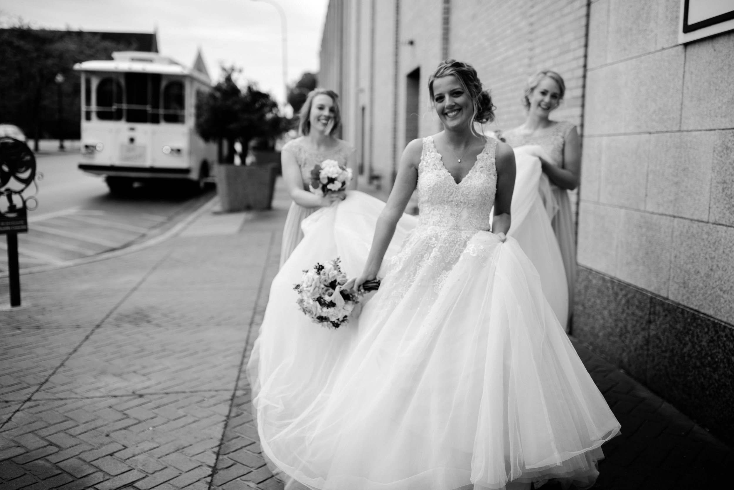 taylor_emily_michigan_wedding_jessica_max_0011.jpg