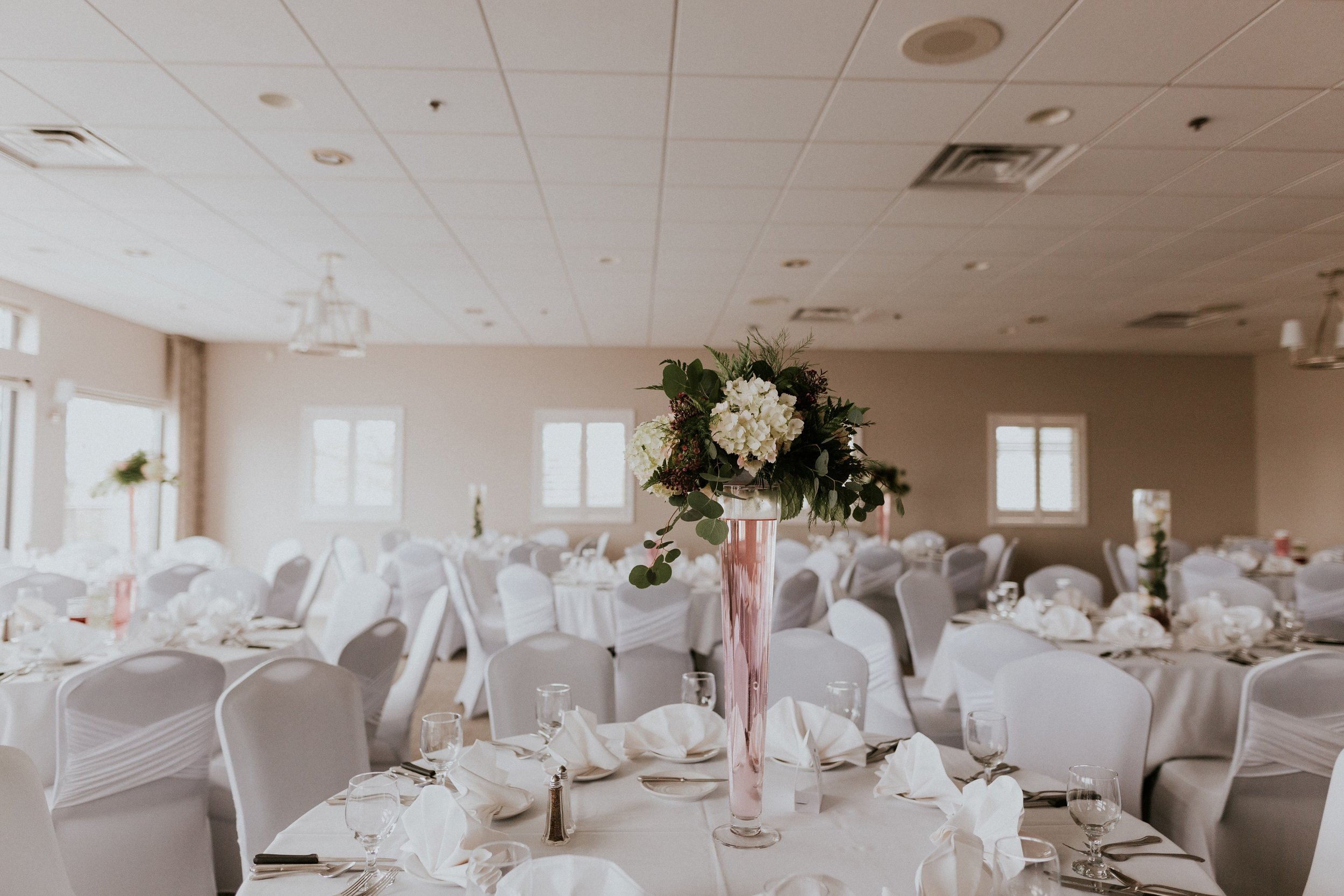 taylor_emily_michigan_wedding_jessica_max_0000.jpg
