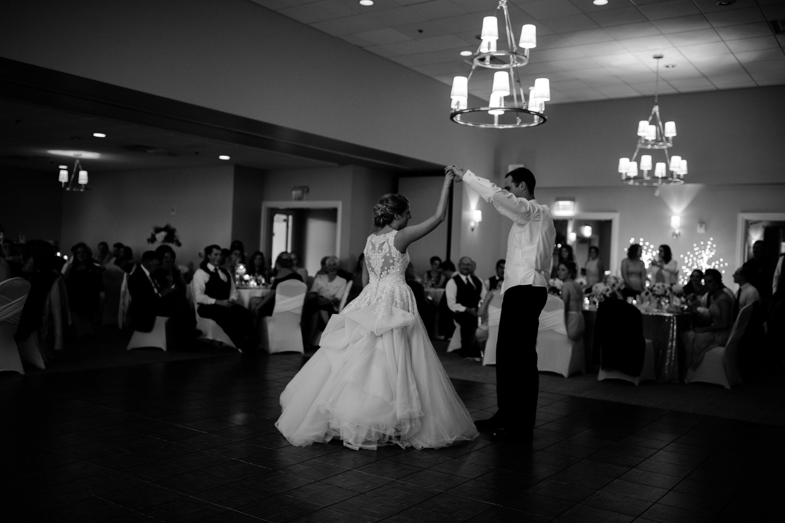 taylor_emily_michigan_wedding_jessica_max_0012.jpg