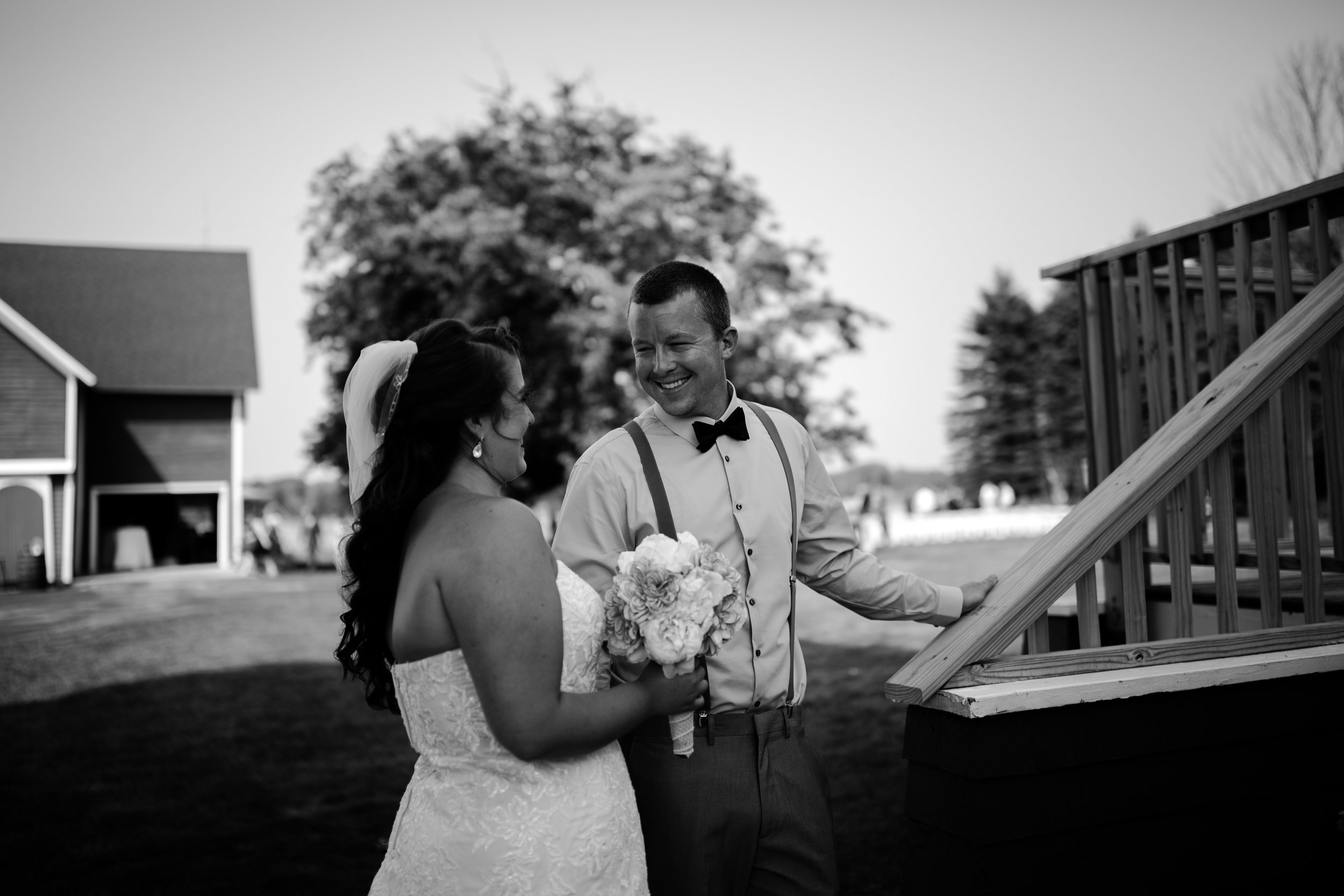 west-michigan-wedding-photographer-ludington-mi-trillium-creek-jaclyn-russ-591.jpg