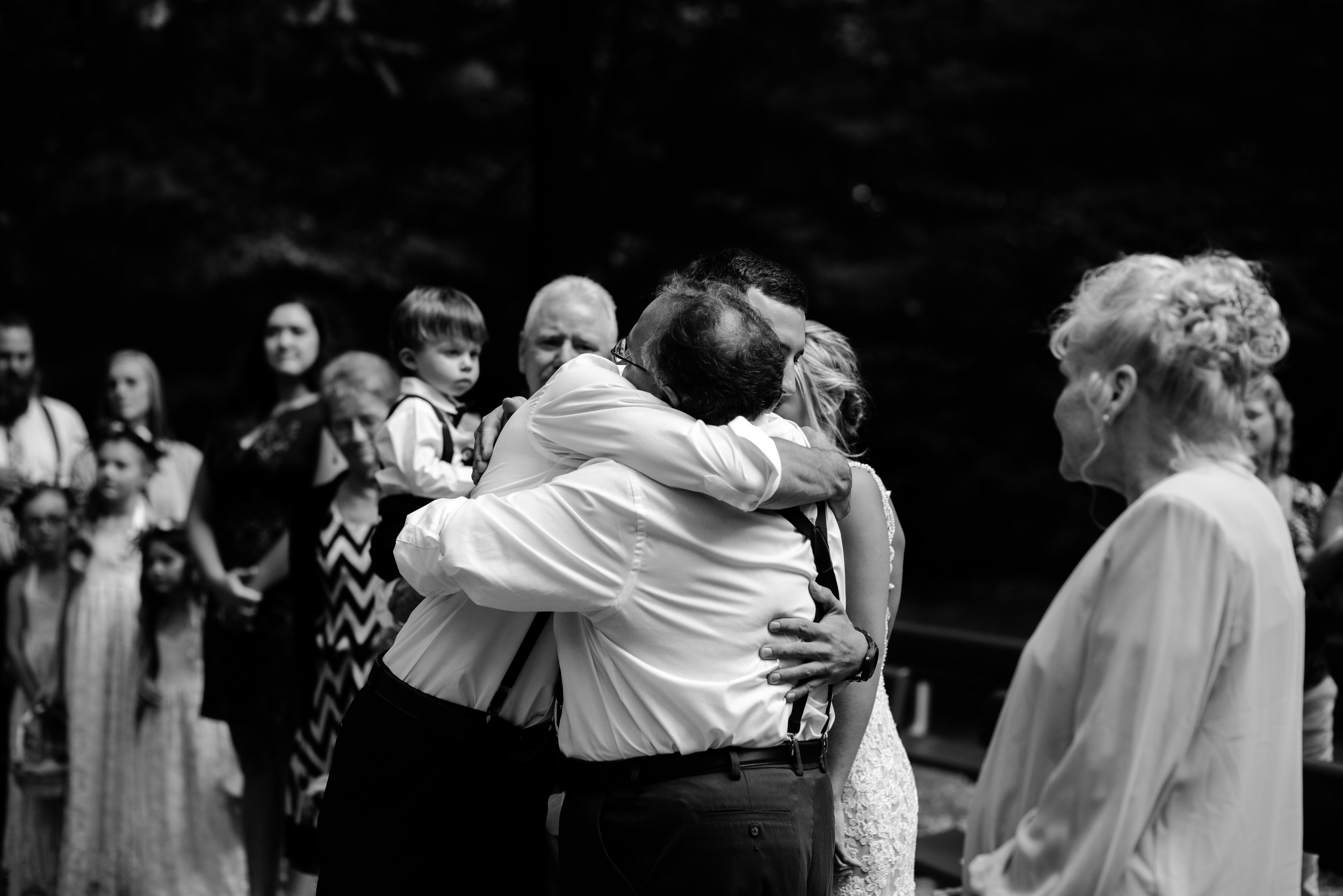 west-michigan-wedding-photographer-whitehall-rachel-austin-chapel-in-the-pines-261.jpg