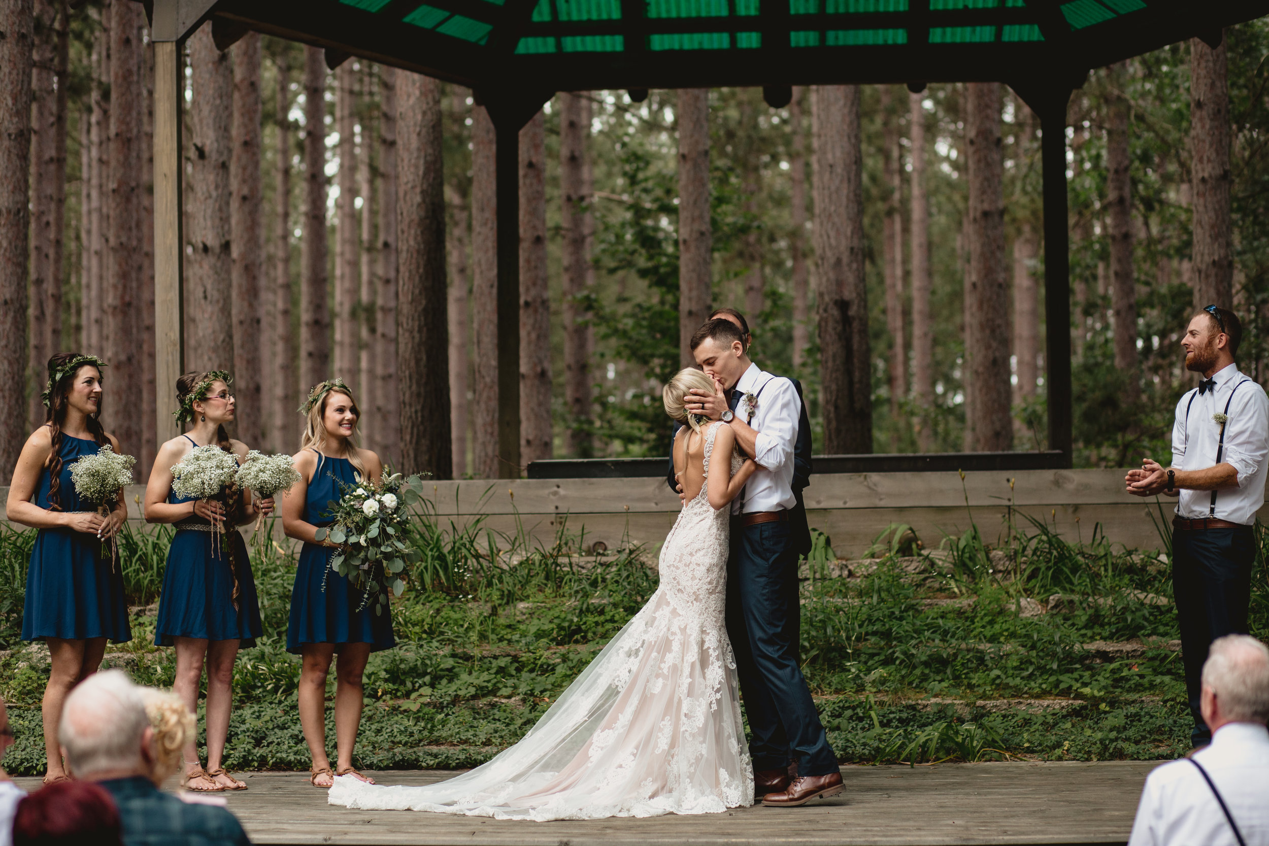 west-michigan-wedding-photographer-whitehall-rachel-austin-chapel-in-the-pines-299.jpg