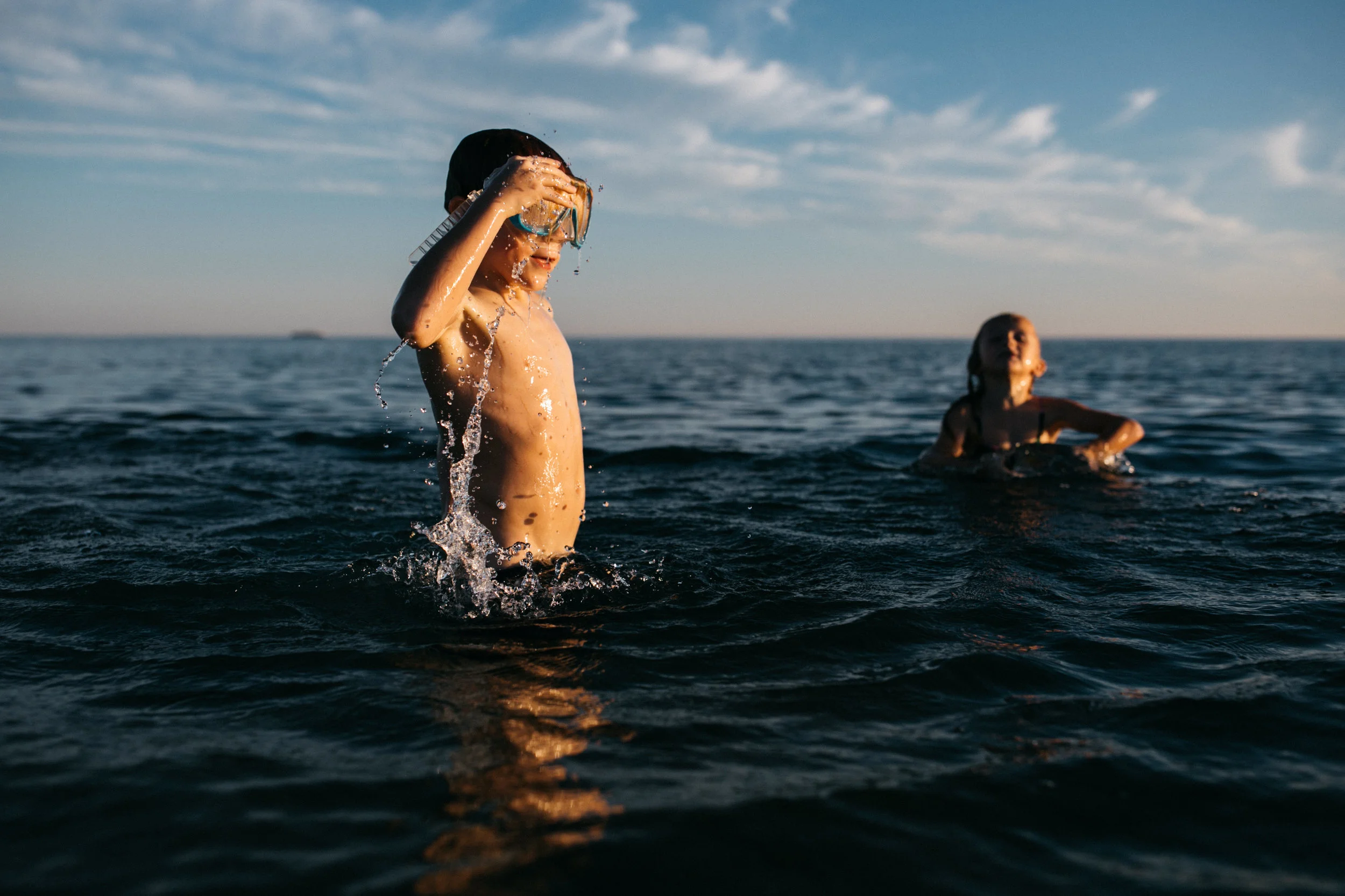 michigan-storytelling-photographer-ludington-beach-live-85.jpg