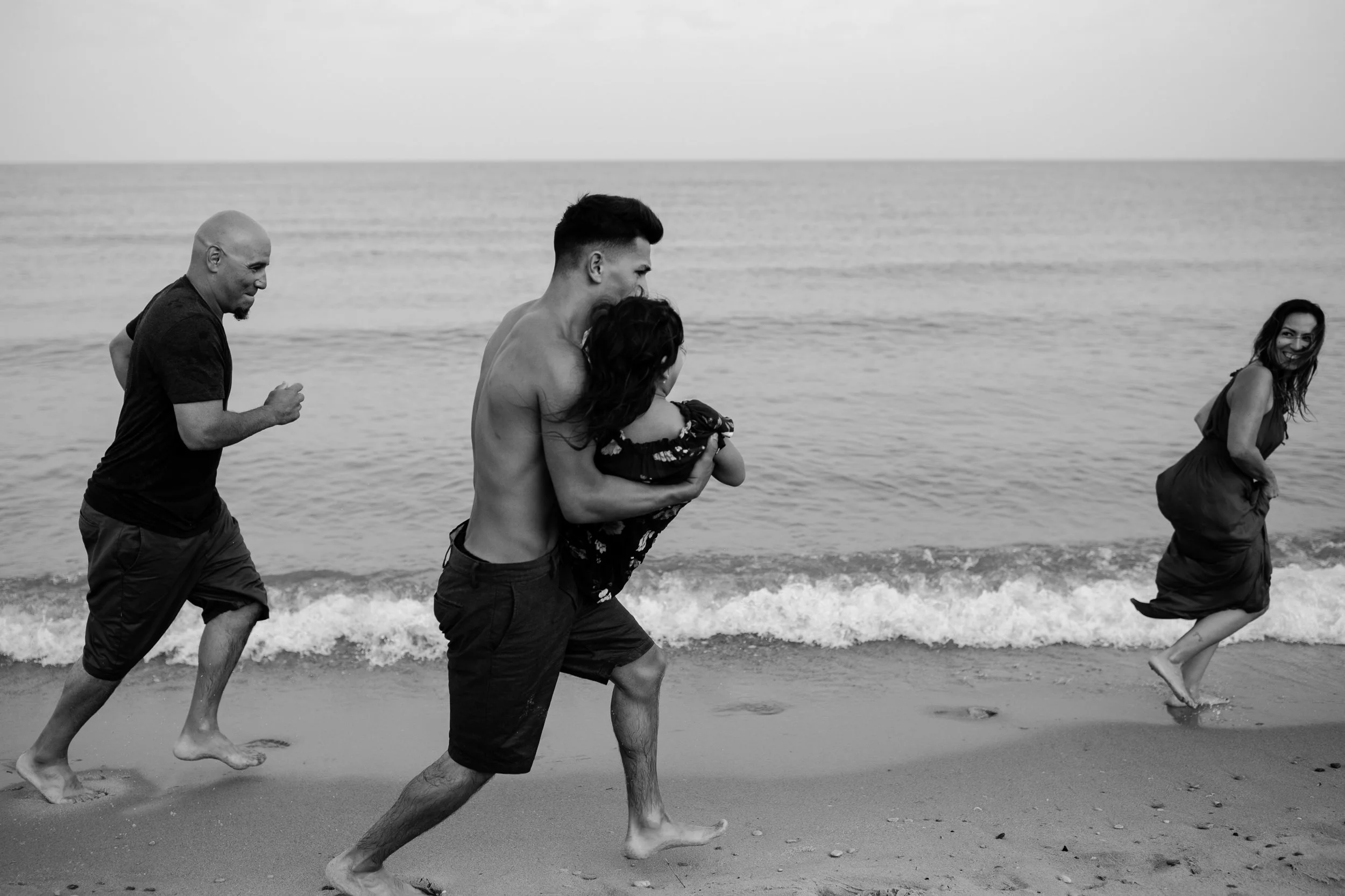 michigan-storytelling-photographer-esch-road-beach-empire-mi-santellano-family-209.jpg