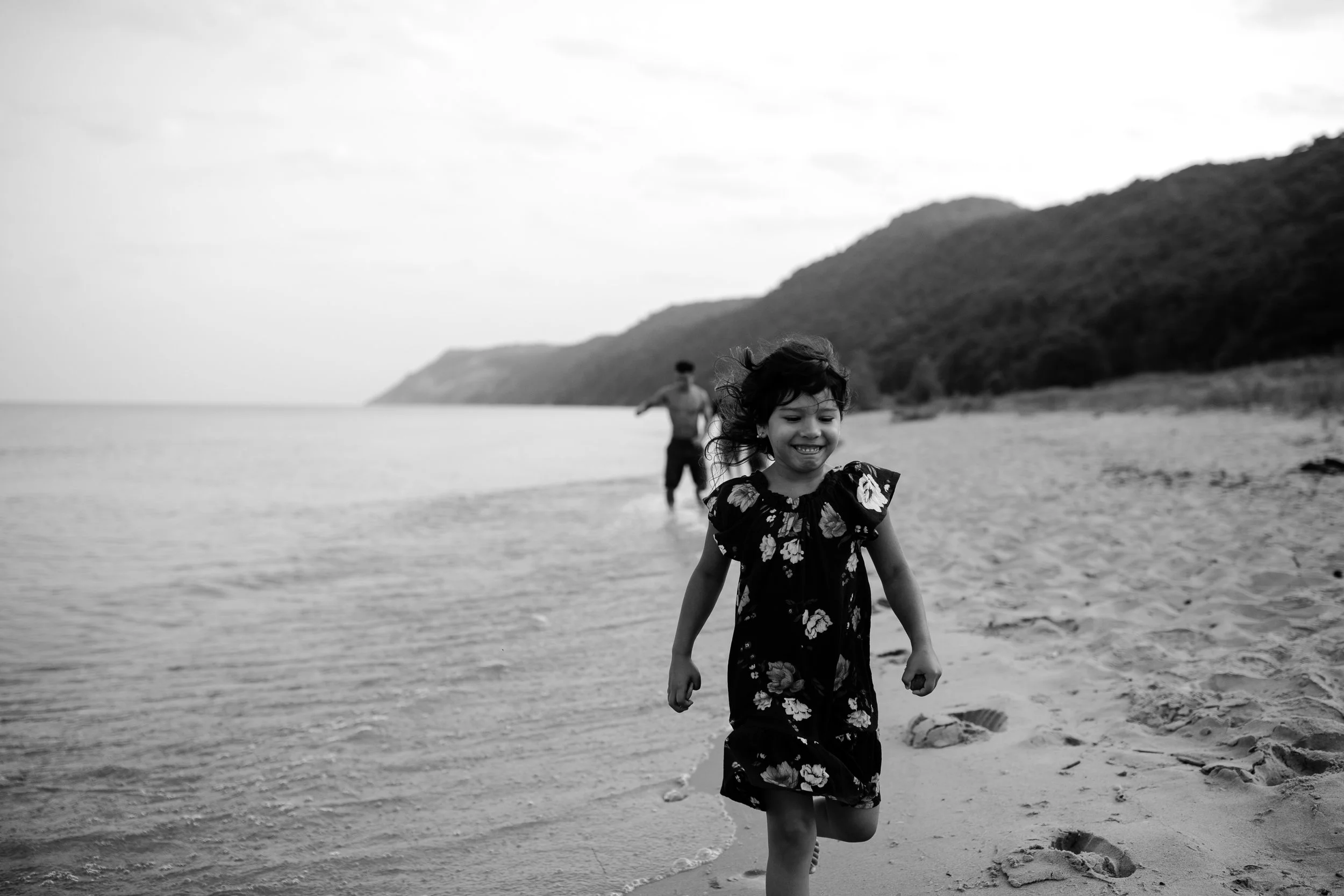 michigan-storytelling-photographer-esch-road-beach-empire-mi-santellano-family-211.jpg