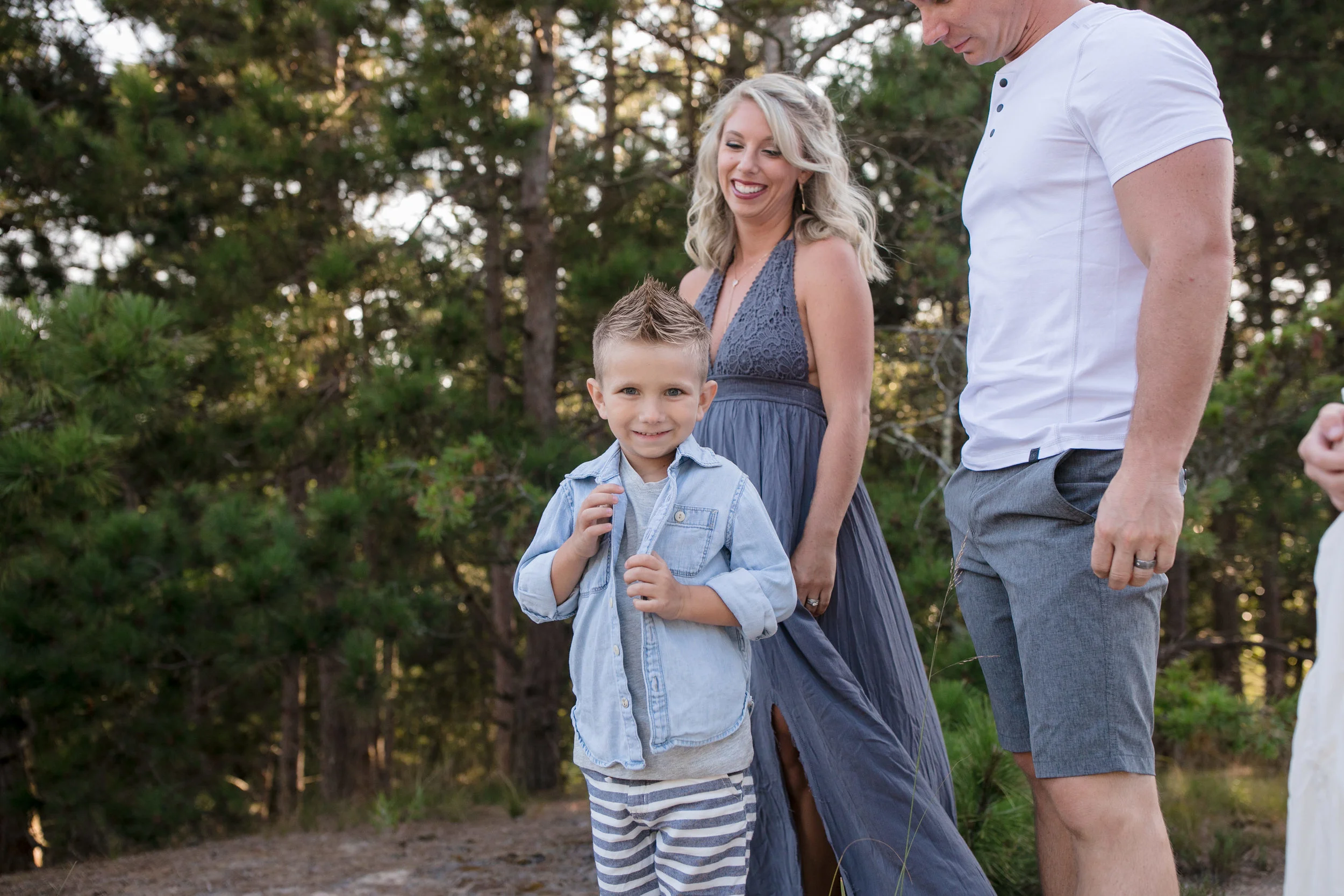 michigan-storytelling-photographer-ludington-mi-state-park-andrews-family-sunset-session-22.jpg
