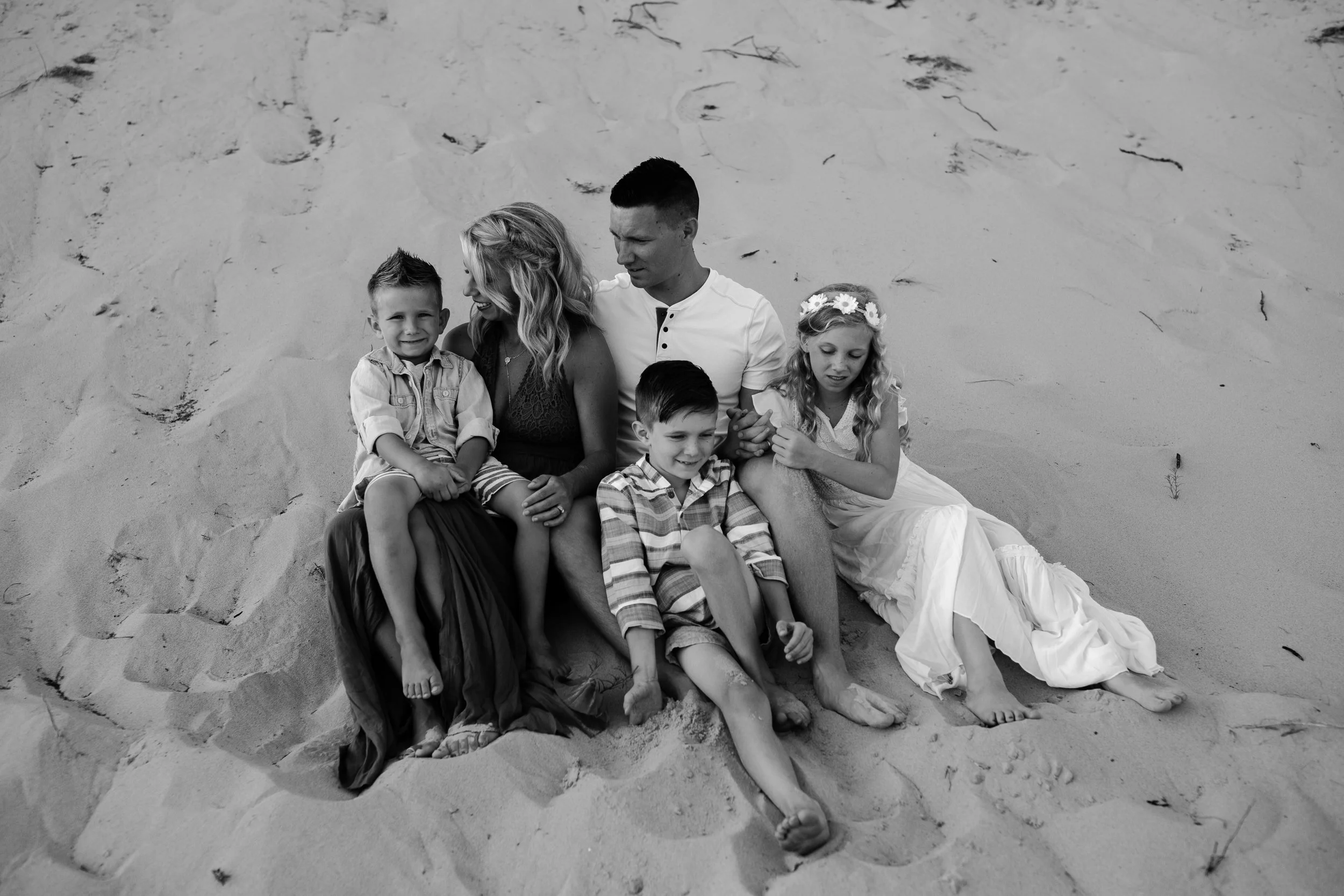 michigan-storytelling-photographer-ludington-mi-state-park-andrews-family-sunset-session-65.jpg