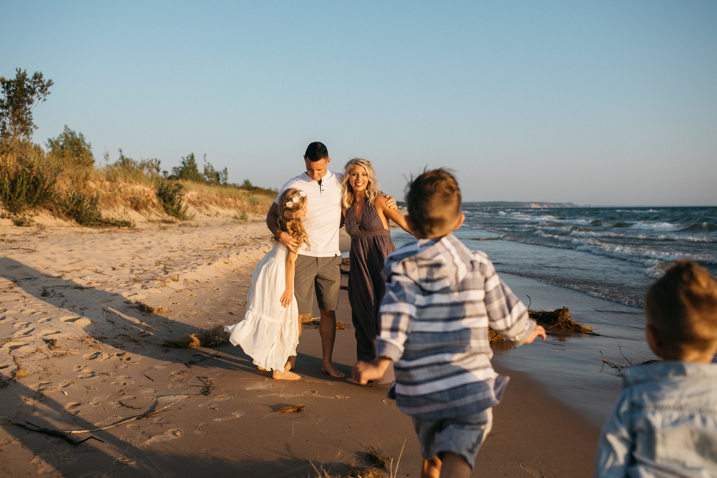 michigan-storytelling-photographer-ludington-mi-state-park-andrews-family-sunset-session-131.jpg