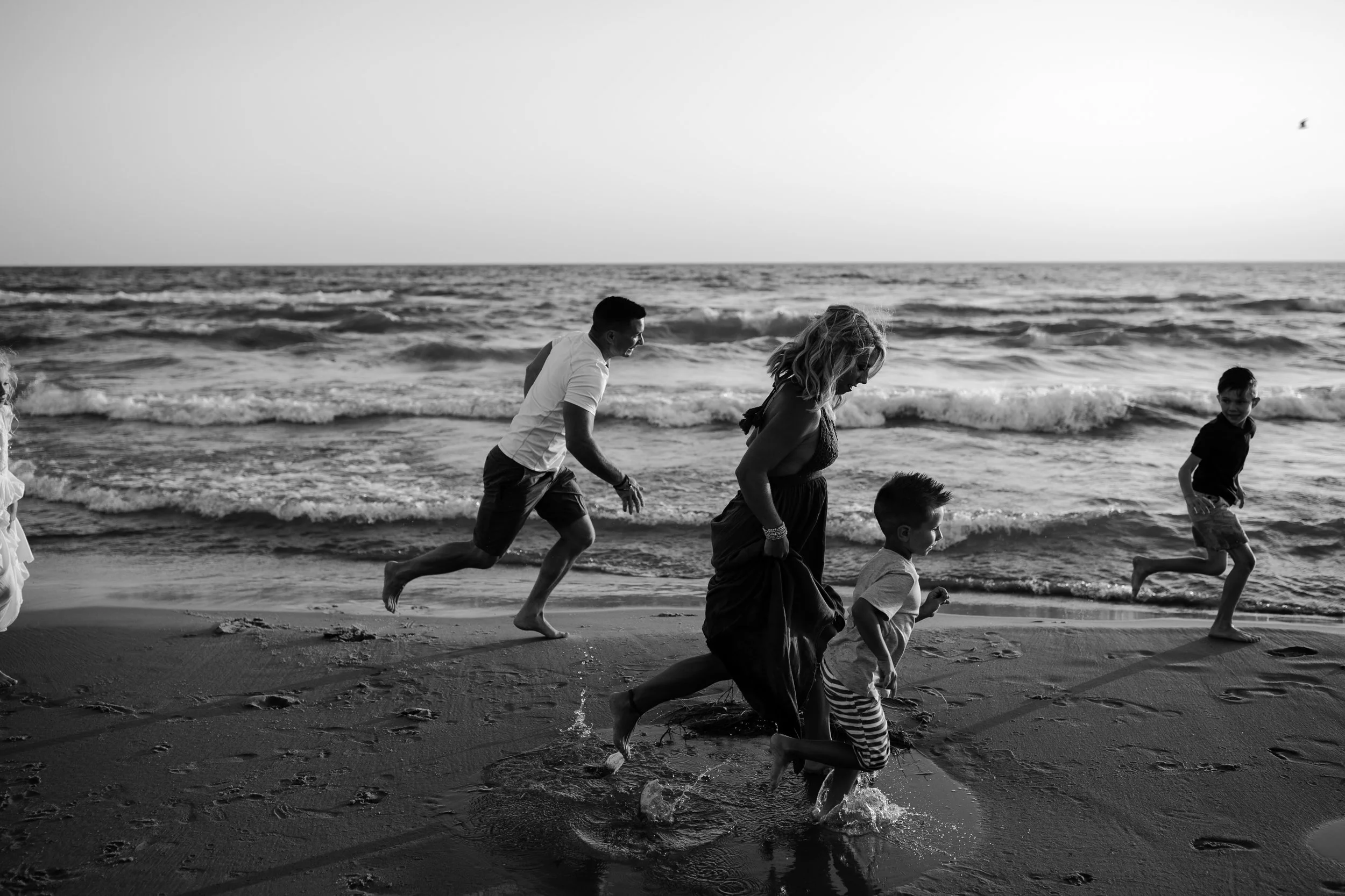 michigan-storytelling-photographer-ludington-mi-state-park-andrews-family-sunset-session-193.jpg