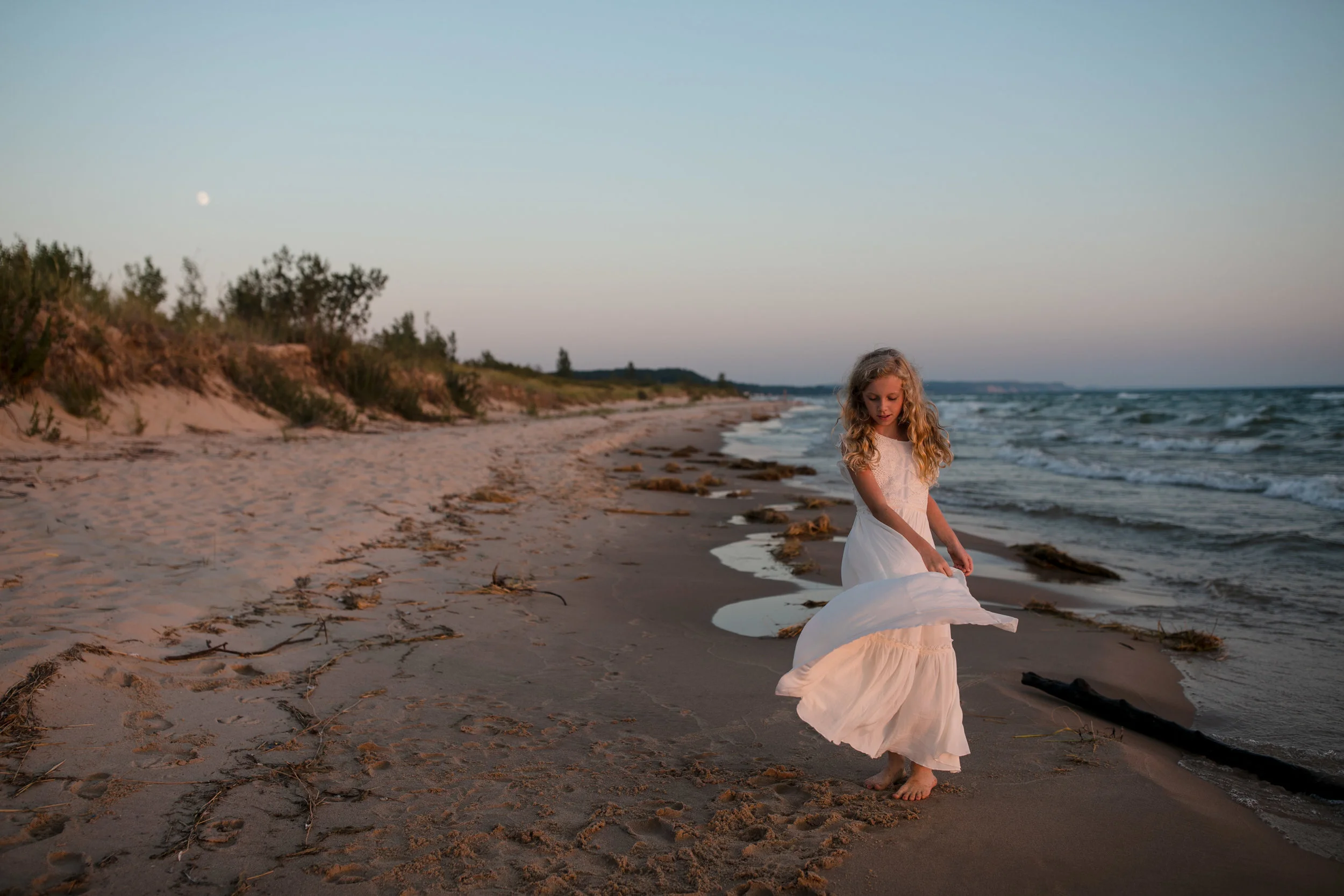 michigan-storytelling-photographer-ludington-mi-state-park-andrews-family-sunset-session-255.jpg