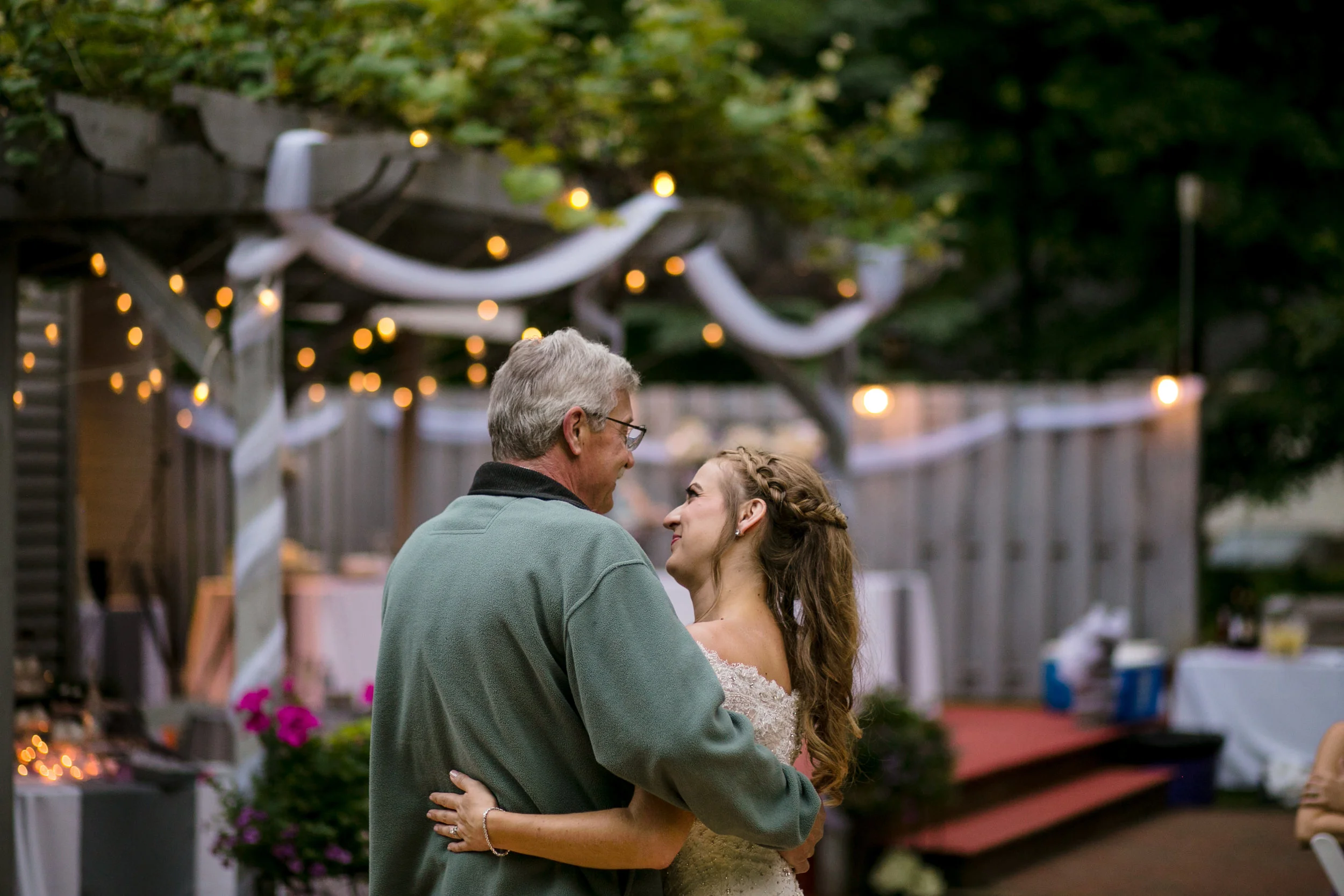 ludington-michigan-intimate-backyard-wedding-jessica-nolan475.jpg