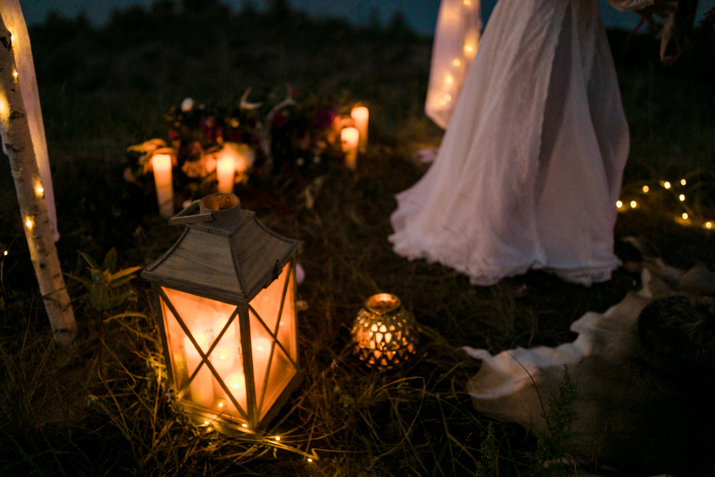 michigan-emotive-photographer-moonlight-elopement-mariha-hunter-247.jpg