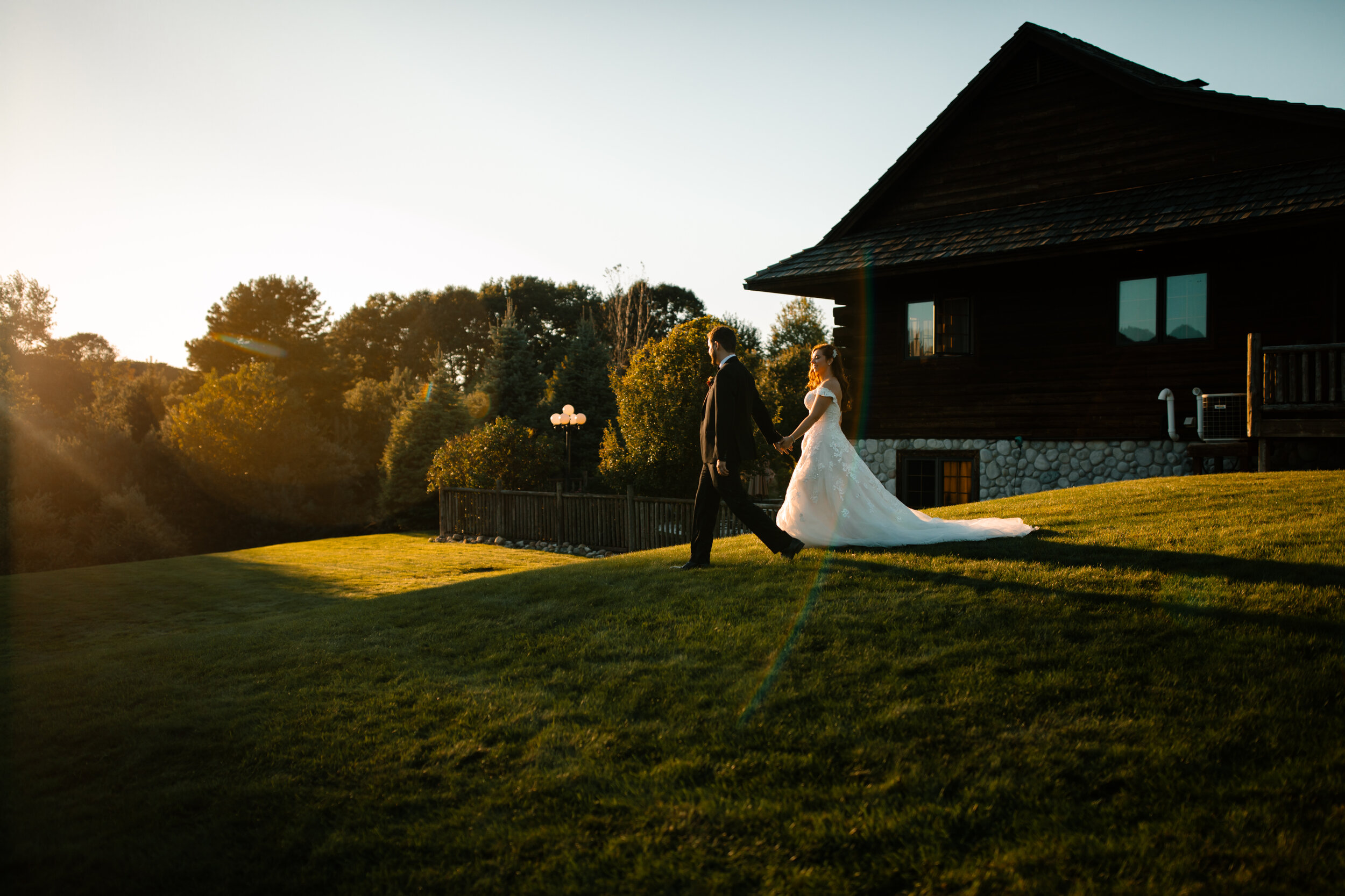 michigan-wedding-photographer-jessicamax-carlymike-29.jpg