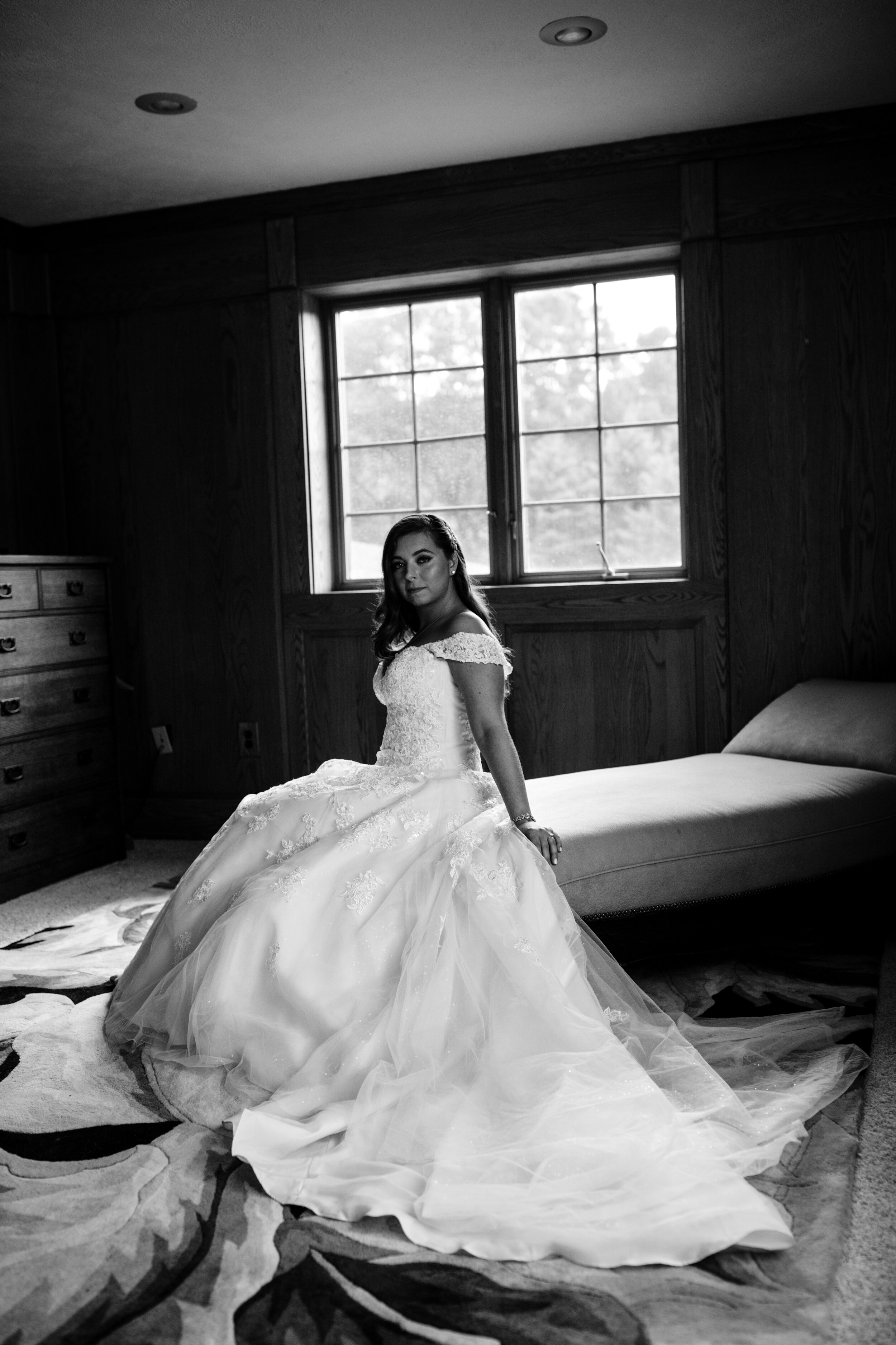 michigan-wedding-photographer-jessicamax-carlymike-11.jpg