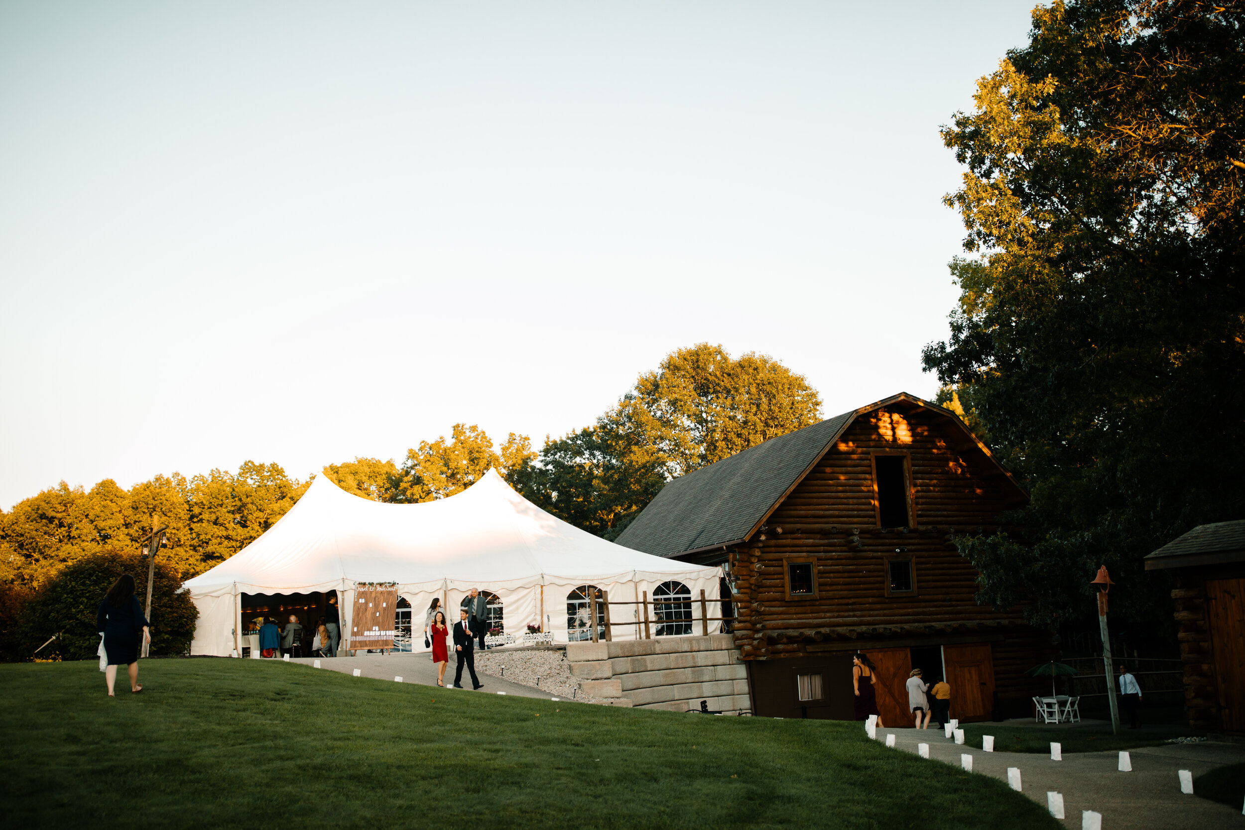 michigan-wedding-photographer-jessicamax-carlymike-41.jpg