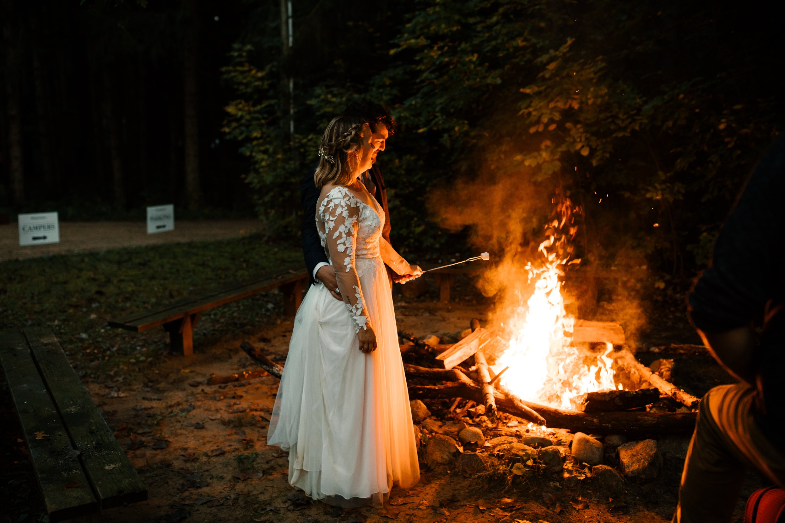 michigan-wedding-photographer-jessica-max-camp-merrie-wood-718.jpg
