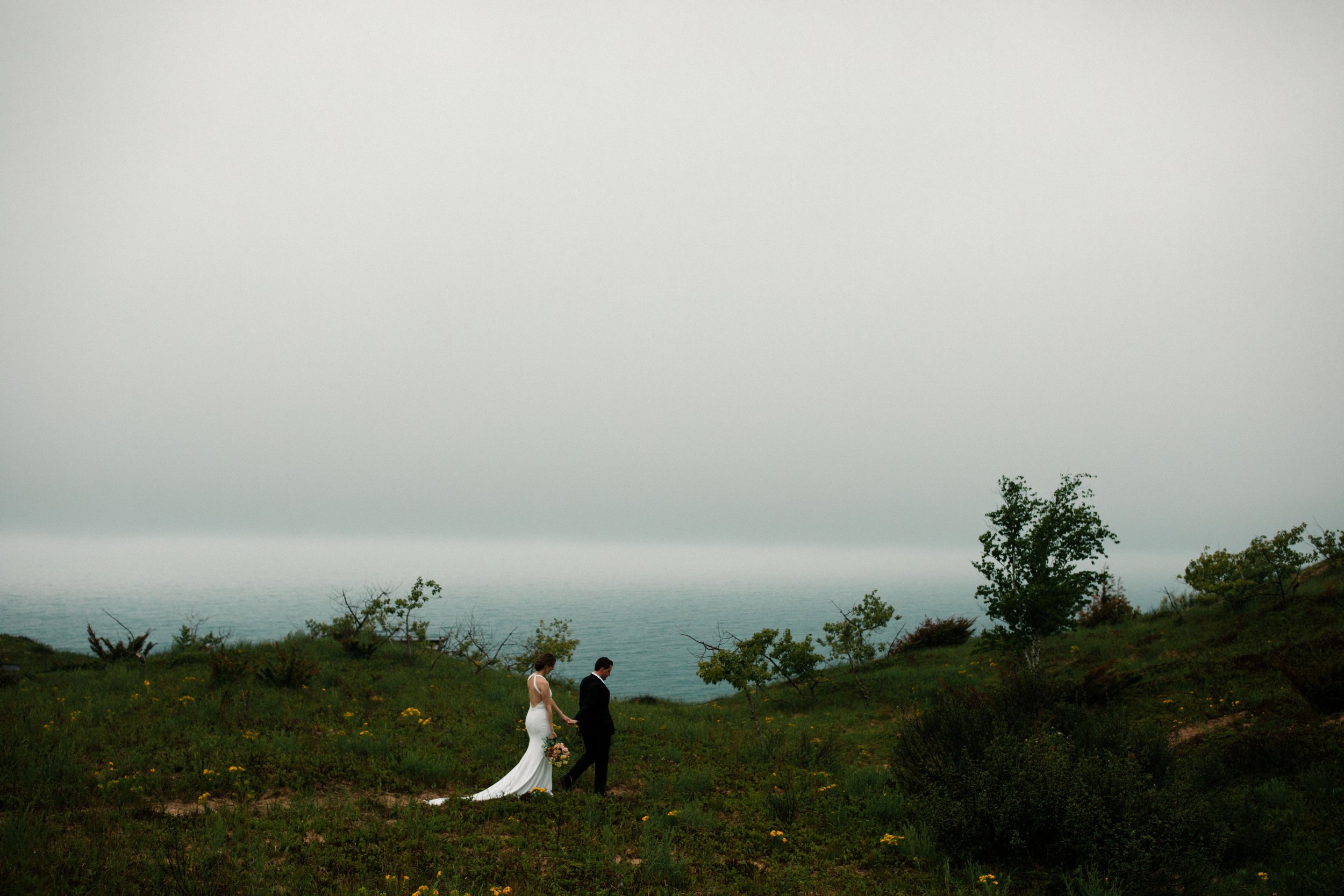 michigan-photographer-lake-bluff-preserve-frankfort-wedding-285.jpg