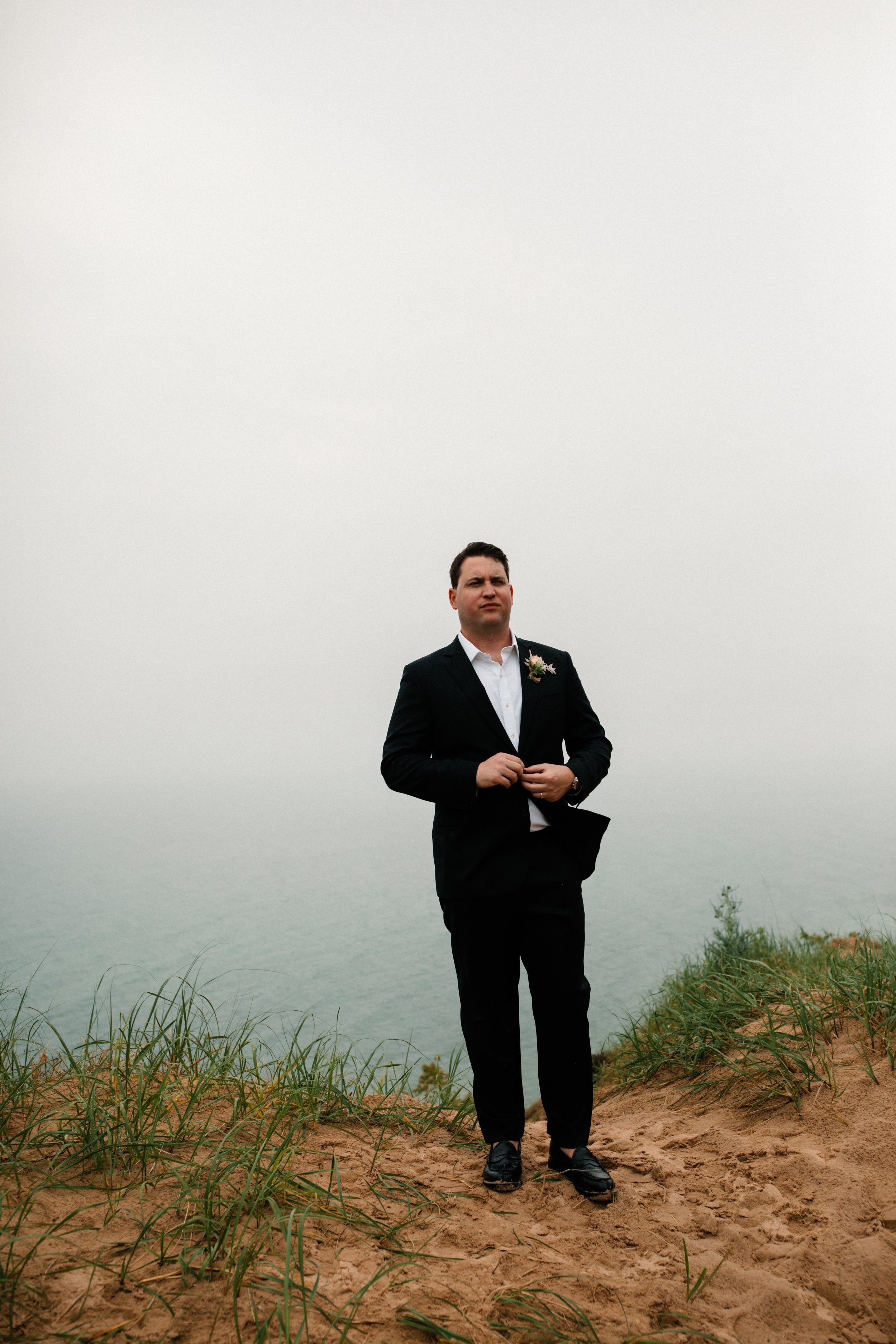 michigan-photographer-lake-bluff-preserve-frankfort-wedding-322.jpg