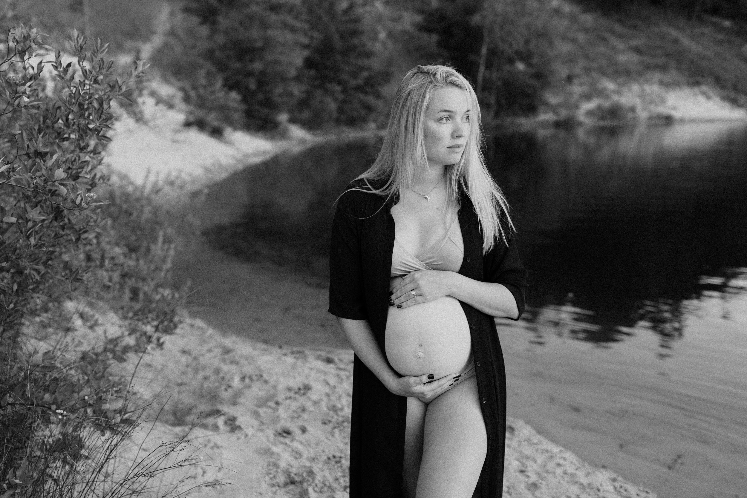 michigan-photographer-ludington-maternity-15.jpg