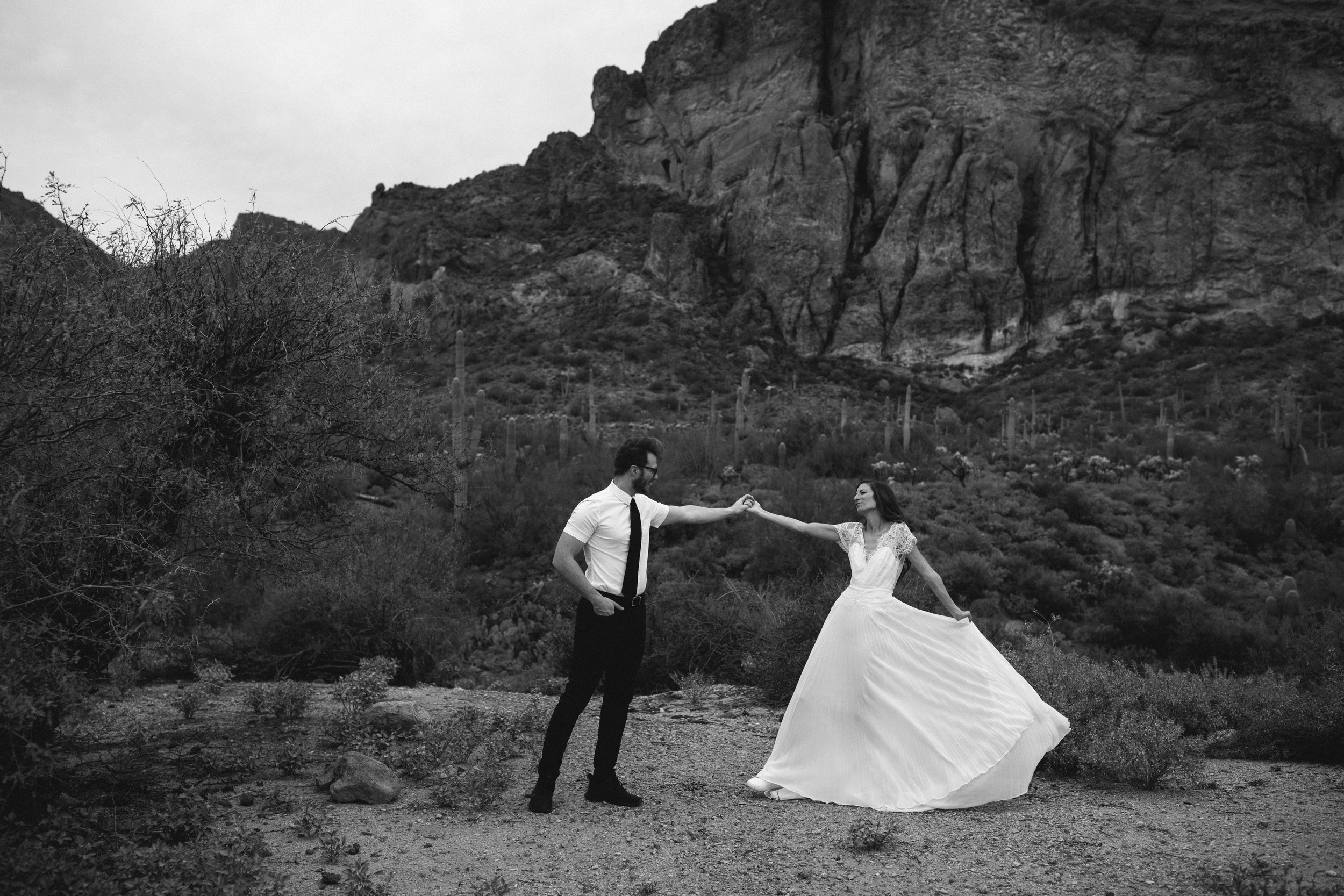 Scottsdale-arizona-wedding-photographer-superstitions-elope-73.jpg