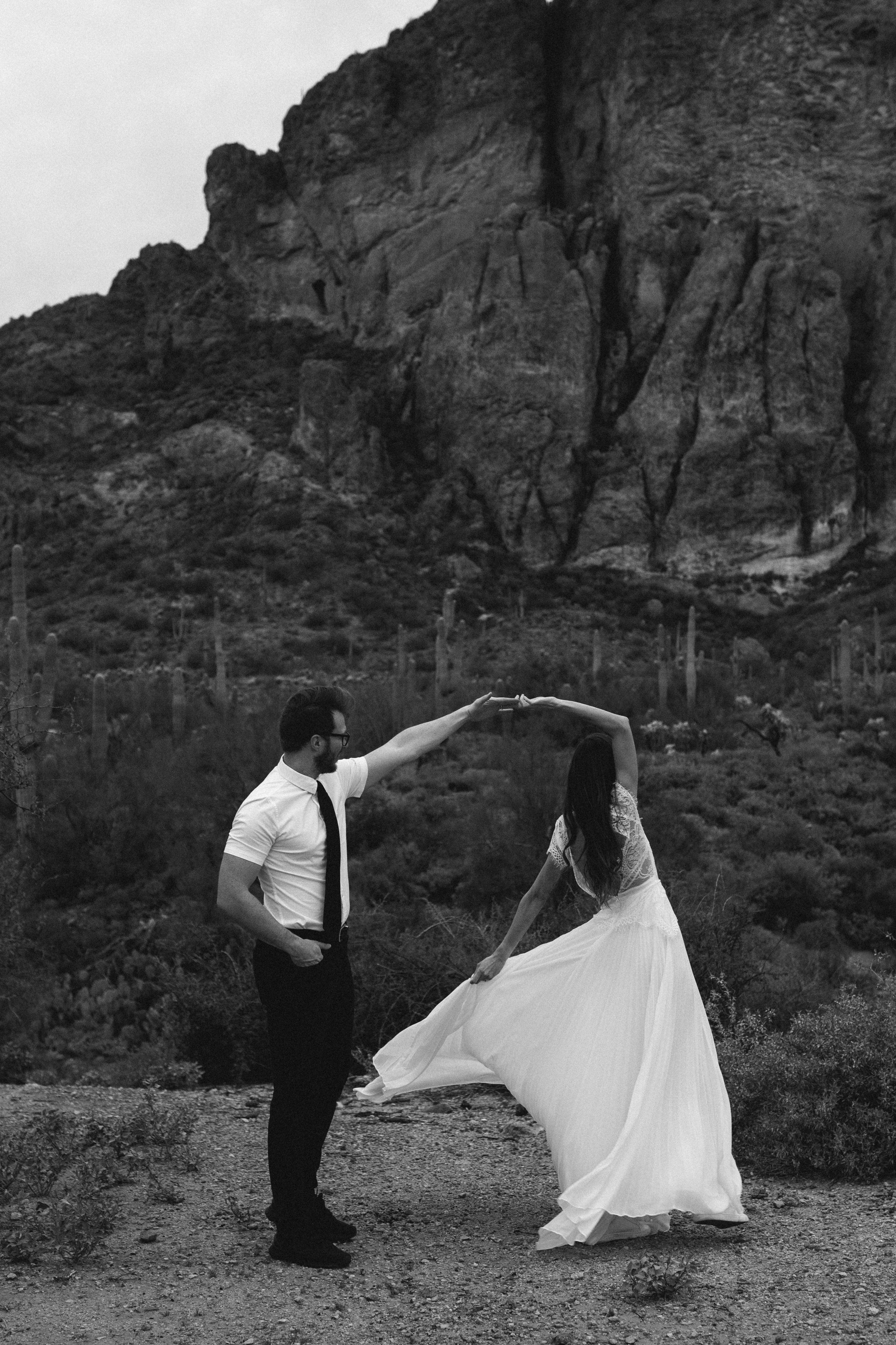 Scottsdale-arizona-wedding-photographer-superstitions-elope-75.jpg