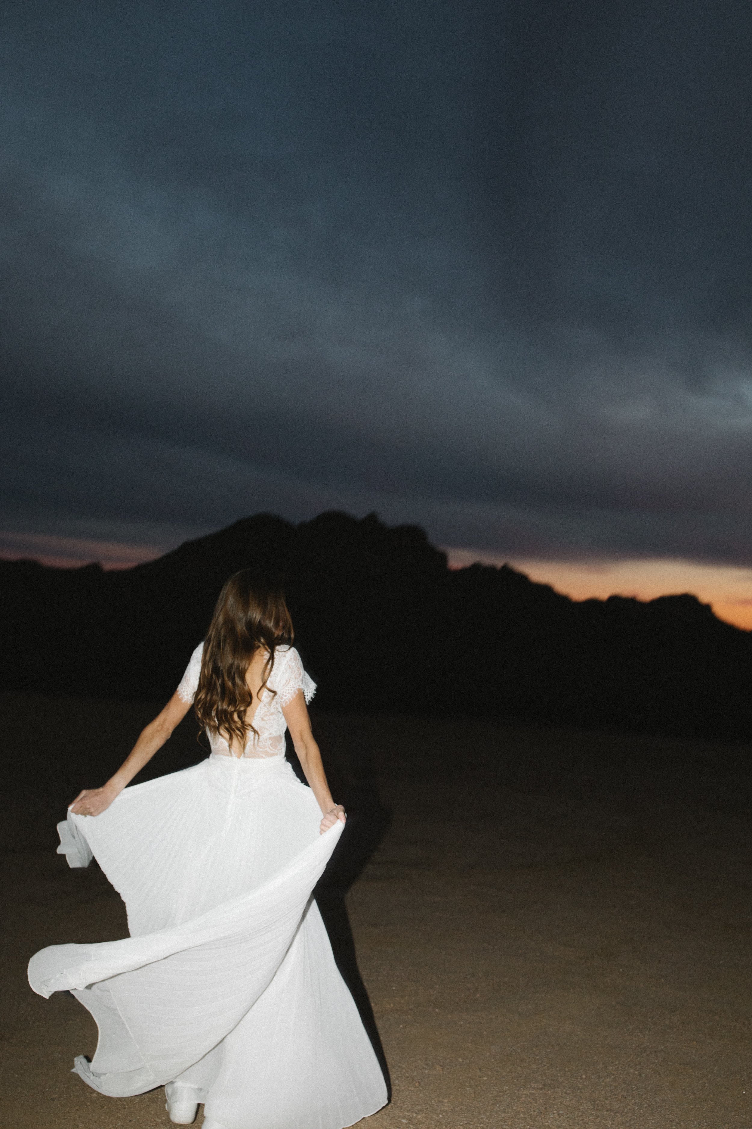 Scottsdale-arizona-wedding-photographer-superstitions-elope-109.jpg