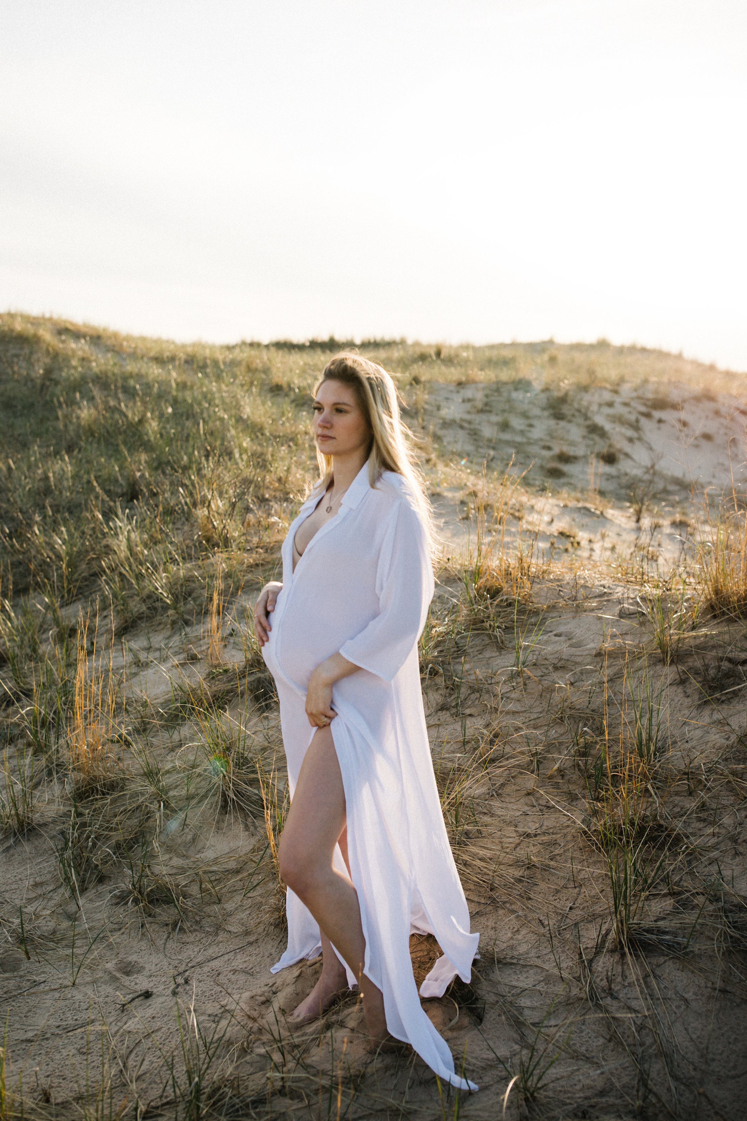 Ludington-Michigan-Photographer-maternity-session-15.jpg