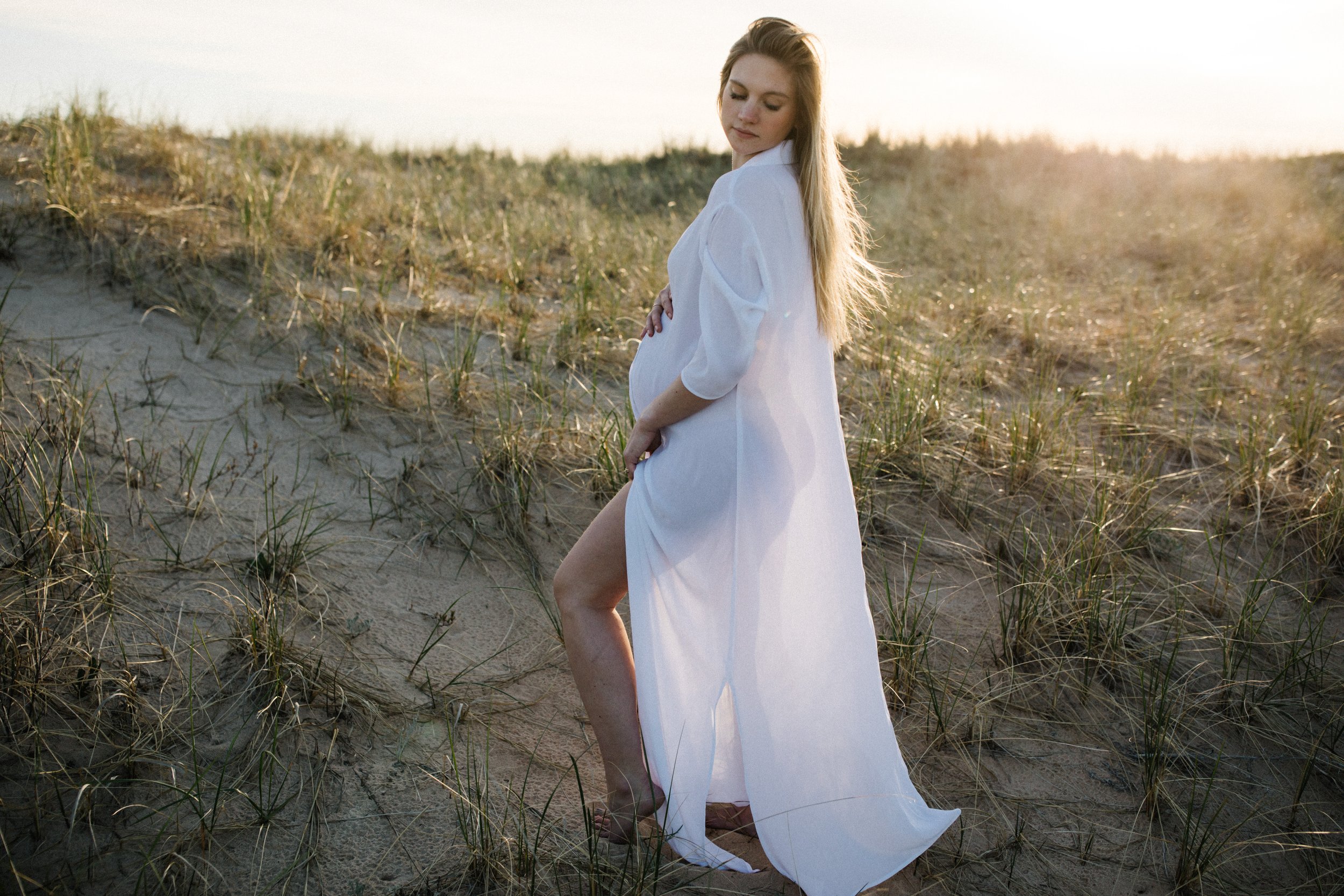 Ludington-Michigan-Photographer-maternity-session-59.jpg