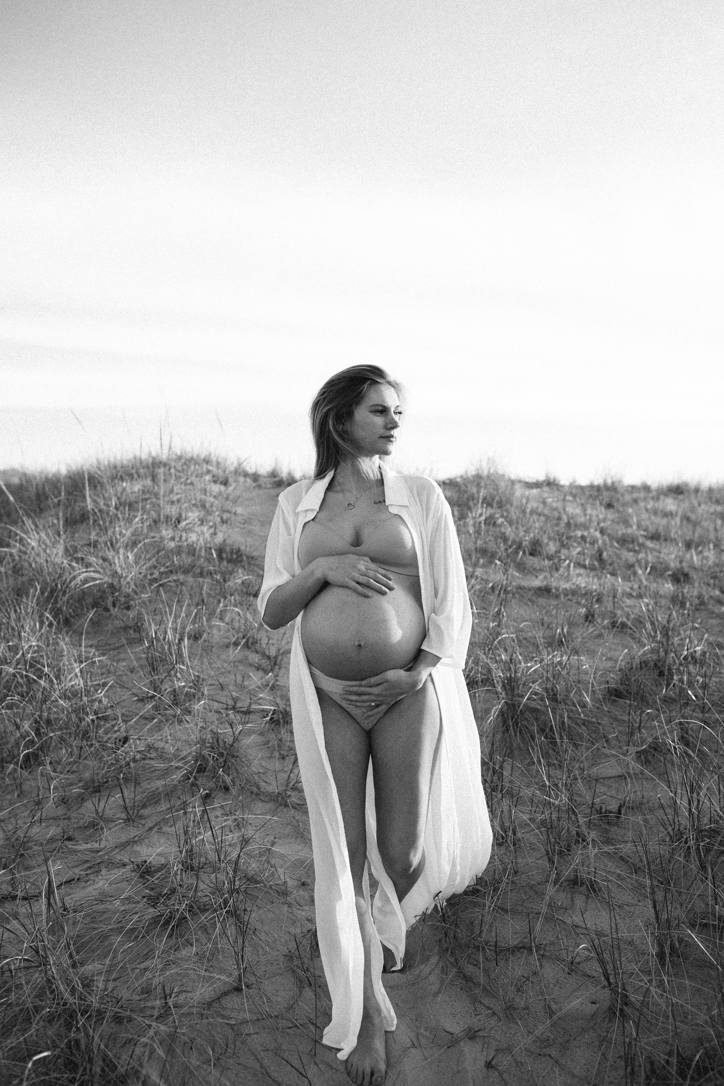 Ludington-Michigan-Photographer-maternity-session-74.jpg