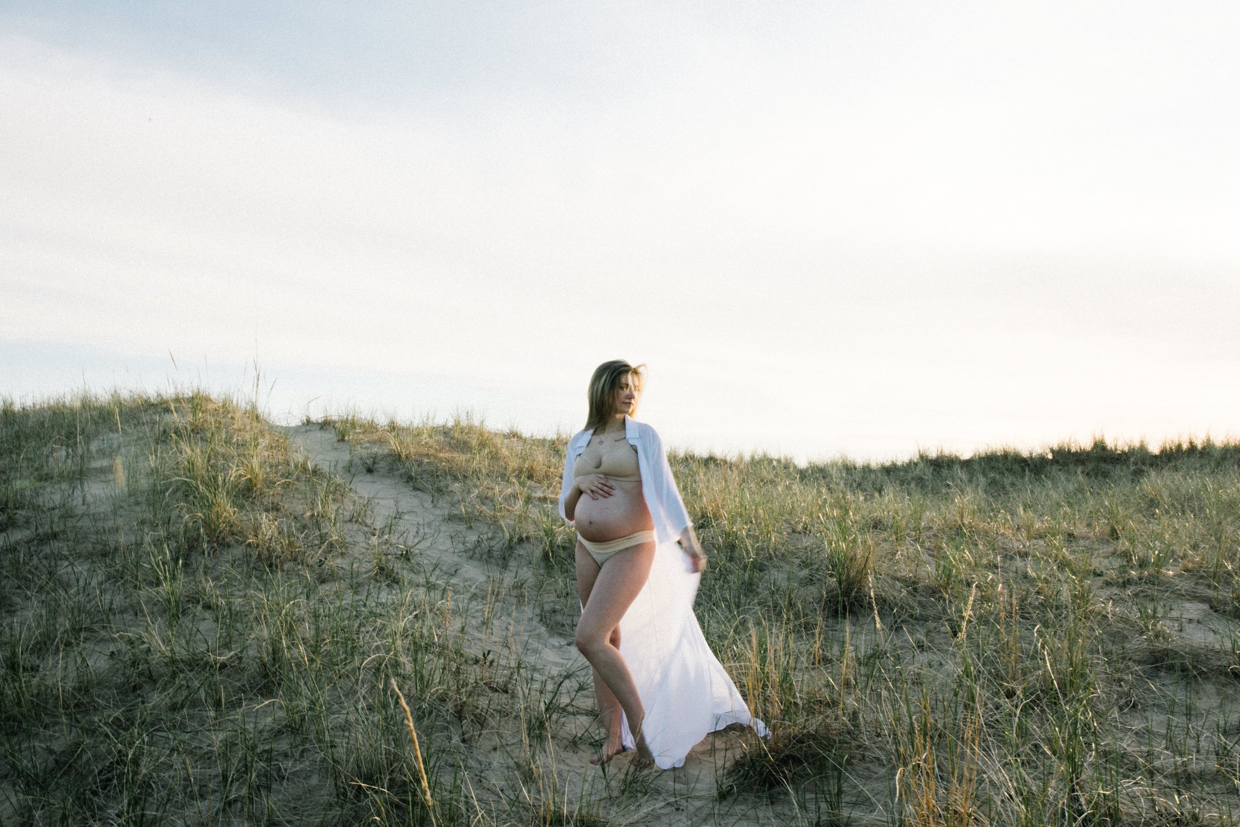 Ludington-Michigan-Photographer-maternity-session-80.jpg