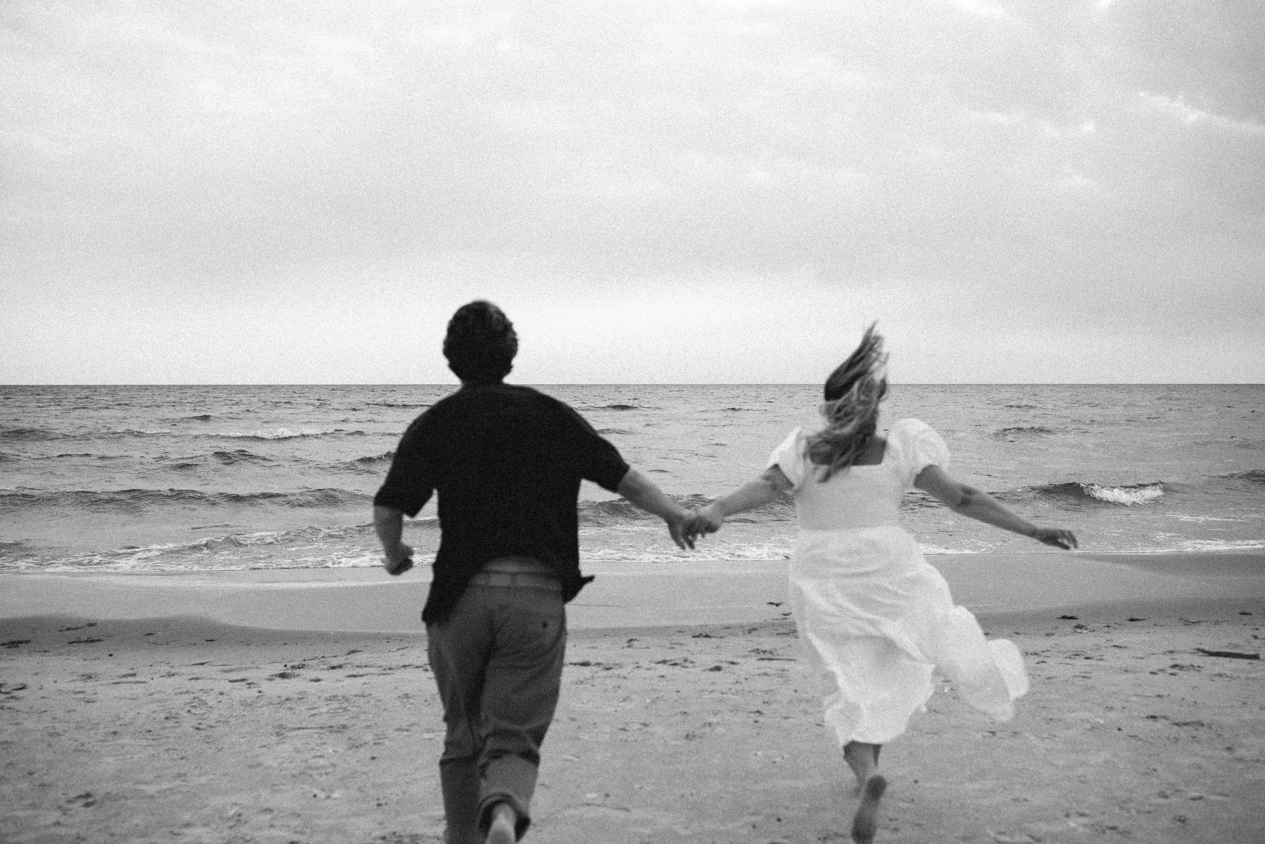 Ludington-Photographer-engagement-session-55.jpg