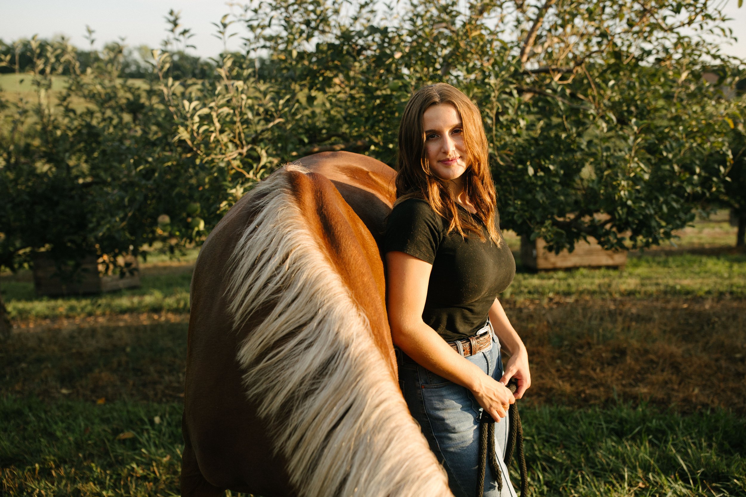 michigan-photographer-ludington-senior-portraits-98.jpg