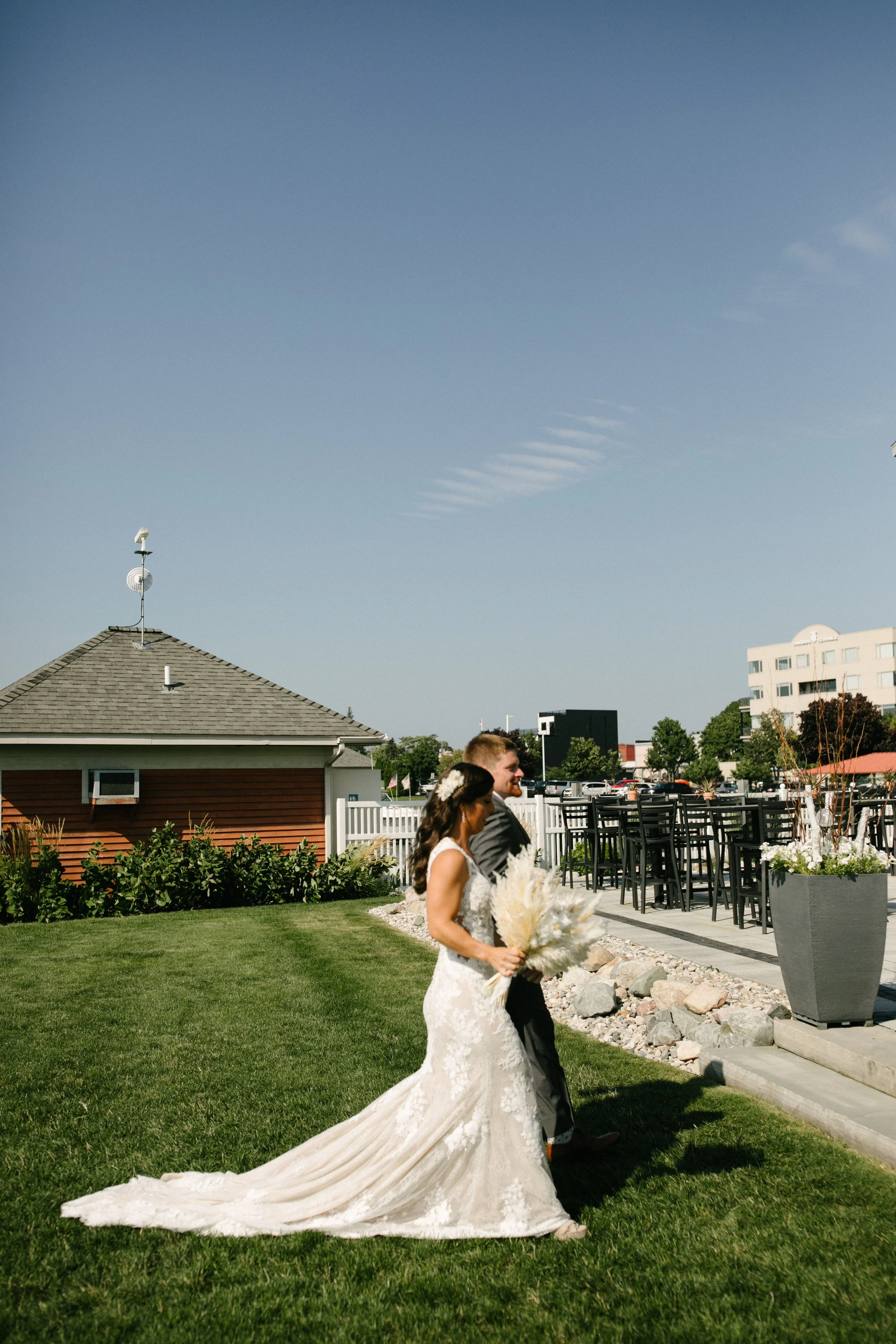 Michigan-Photographer-Ludington-The-Lake-House-Wedding-261.jpg