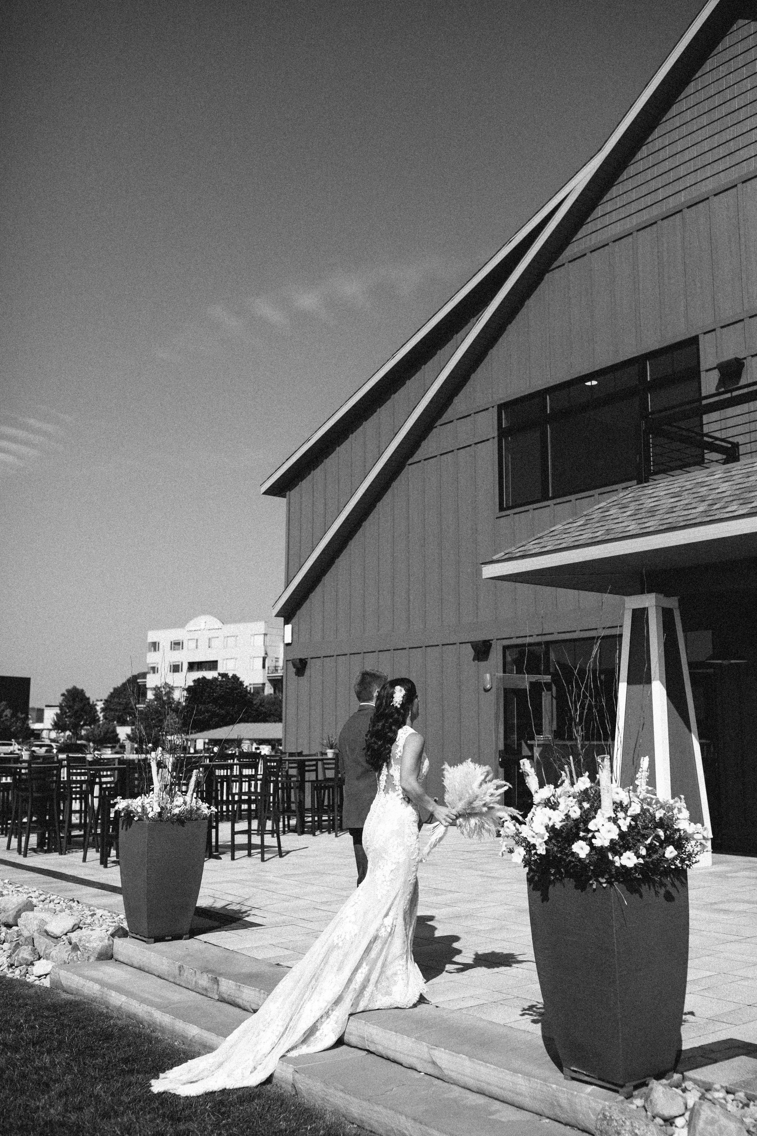 Michigan-Photographer-Ludington-The-Lake-House-Wedding-262.jpg