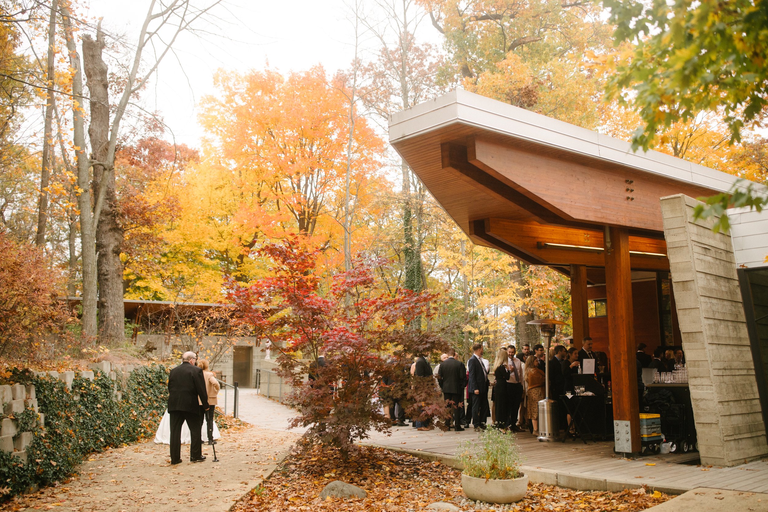 michigan-photographer-bissell-treehouse-wedding-121.jpg