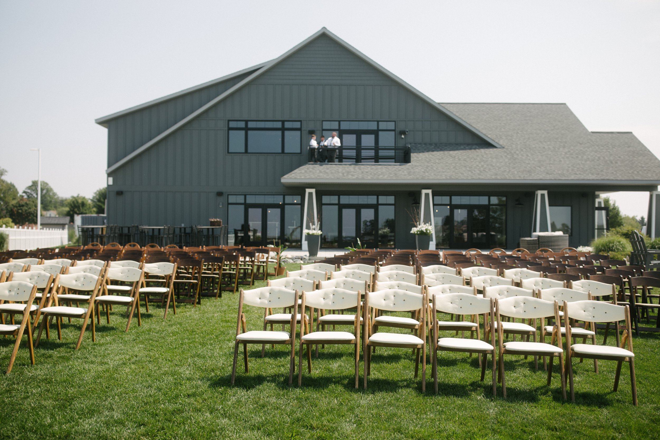 Michigan-Photographer-Ludington-The-Lake-House-Wedding-51.jpg