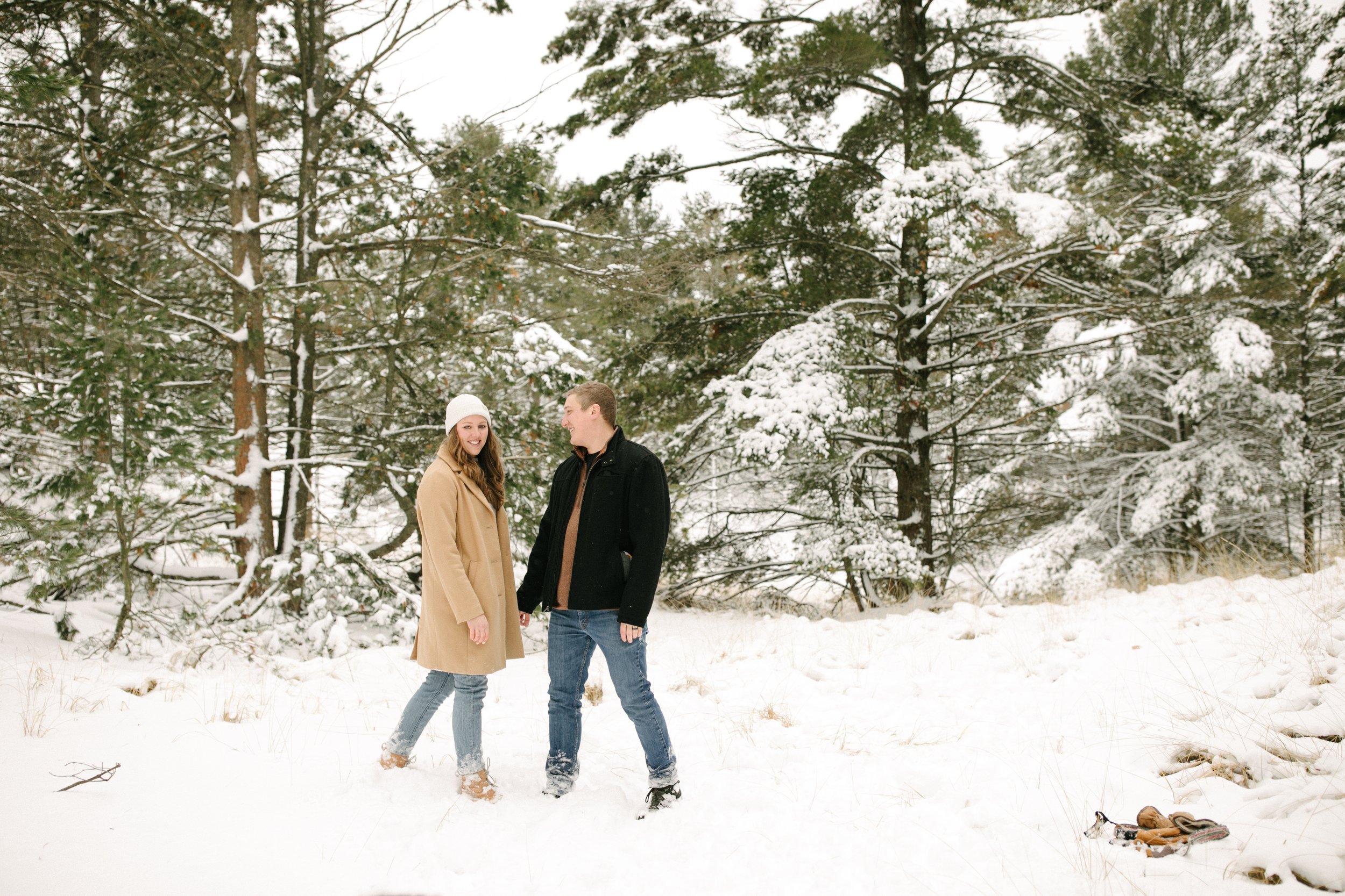 Michigan-Photographerwomens-couples-winter-session-18.jpg