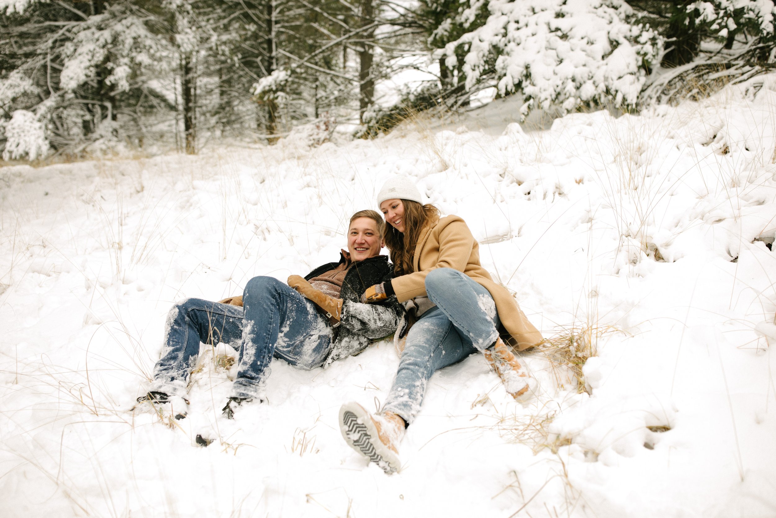 Michigan-Photographerwomens-couples-winter-session-56.jpg