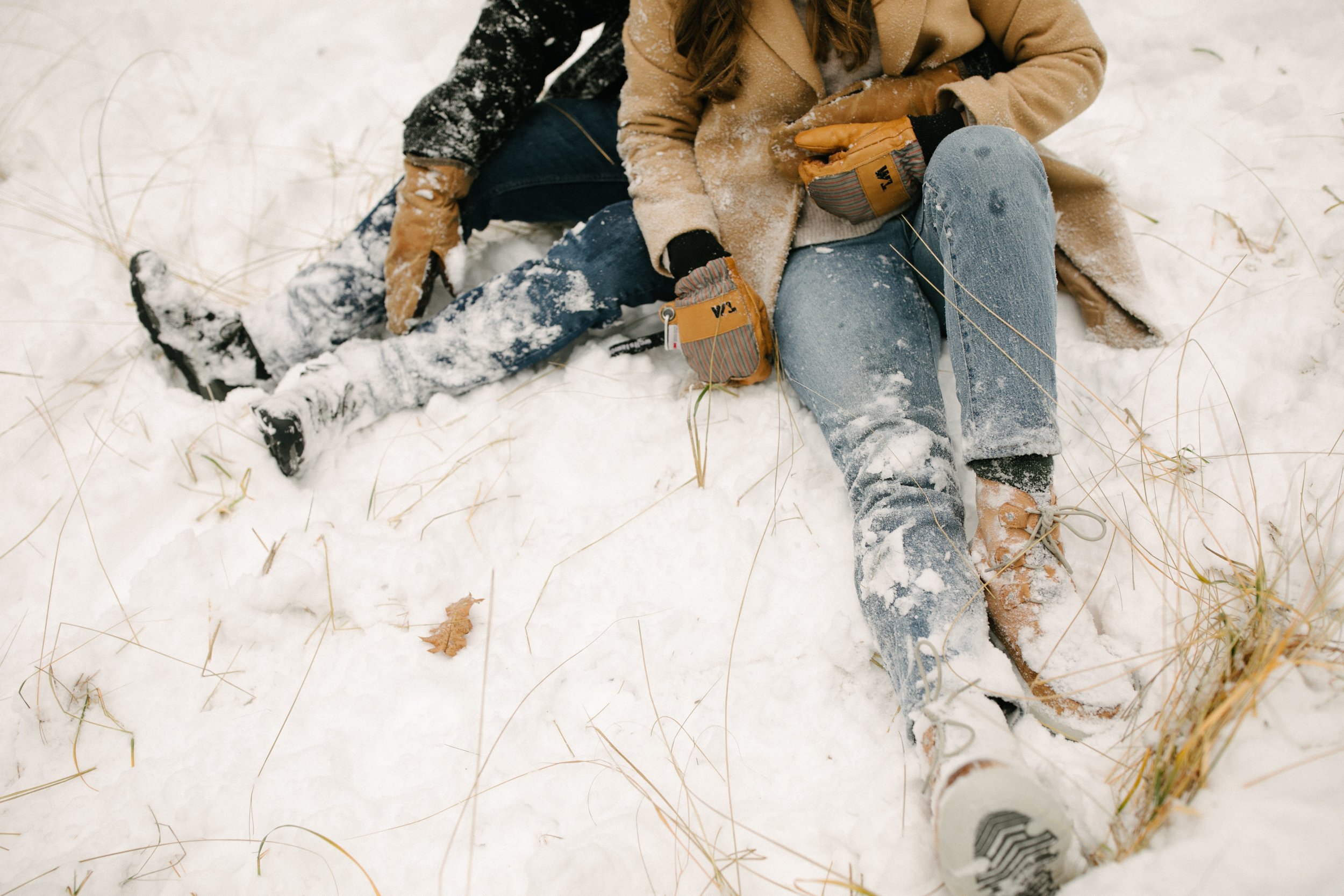 Michigan-Photographerwomens-couples-winter-session-69.jpg