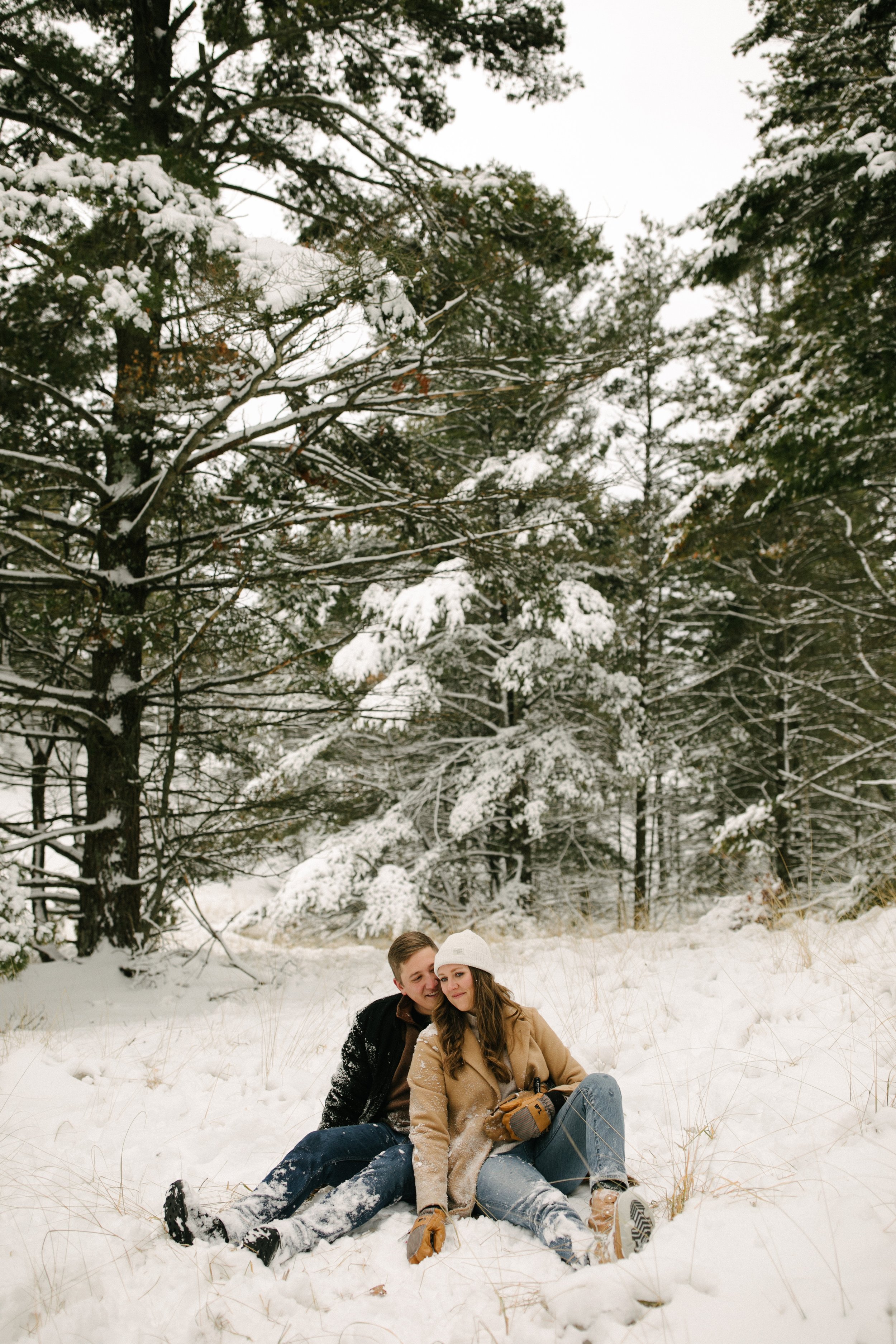 Michigan-Photographerwomens-couples-winter-session-68.jpg