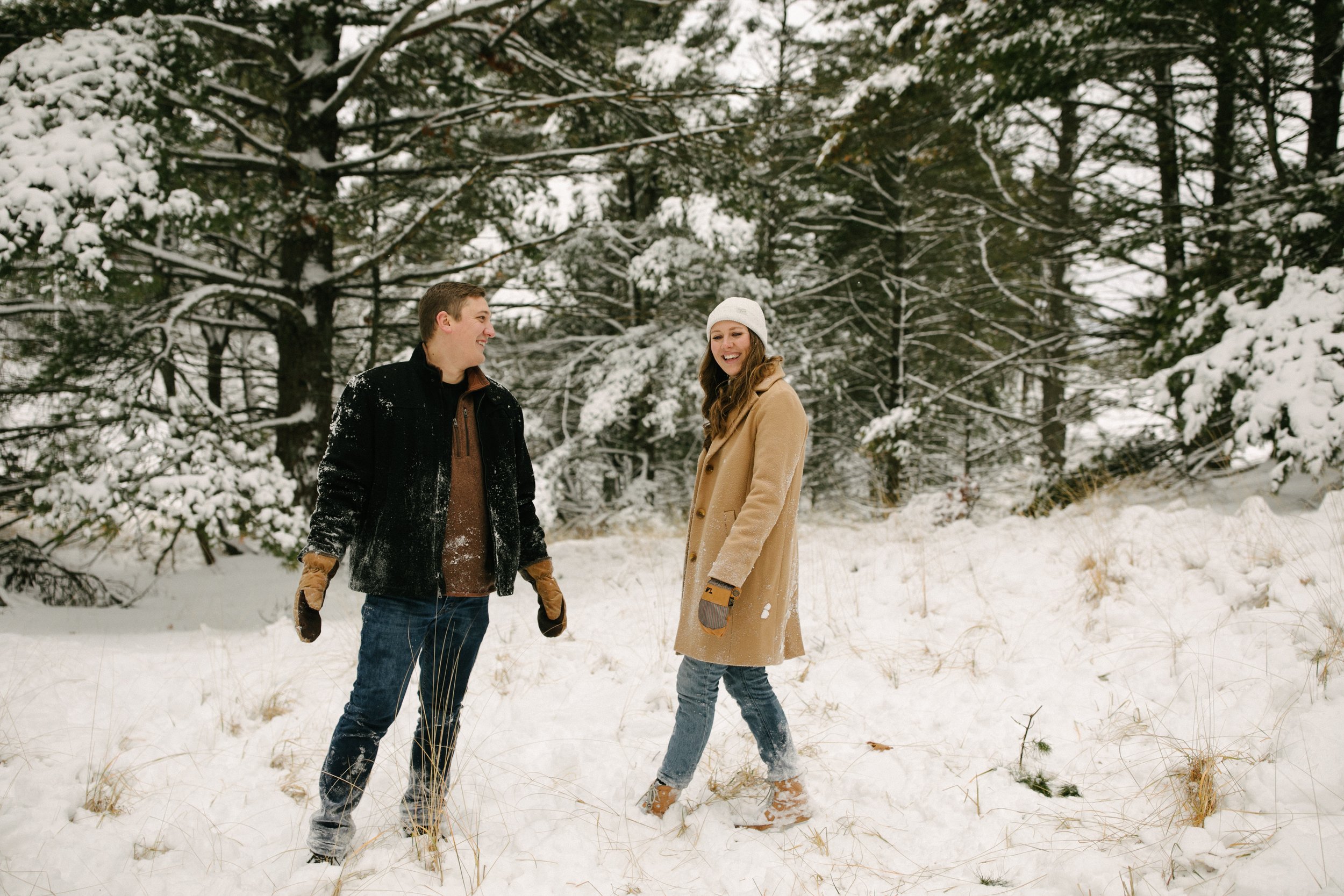 Michigan-Photographerwomens-couples-winter-session-78.jpg