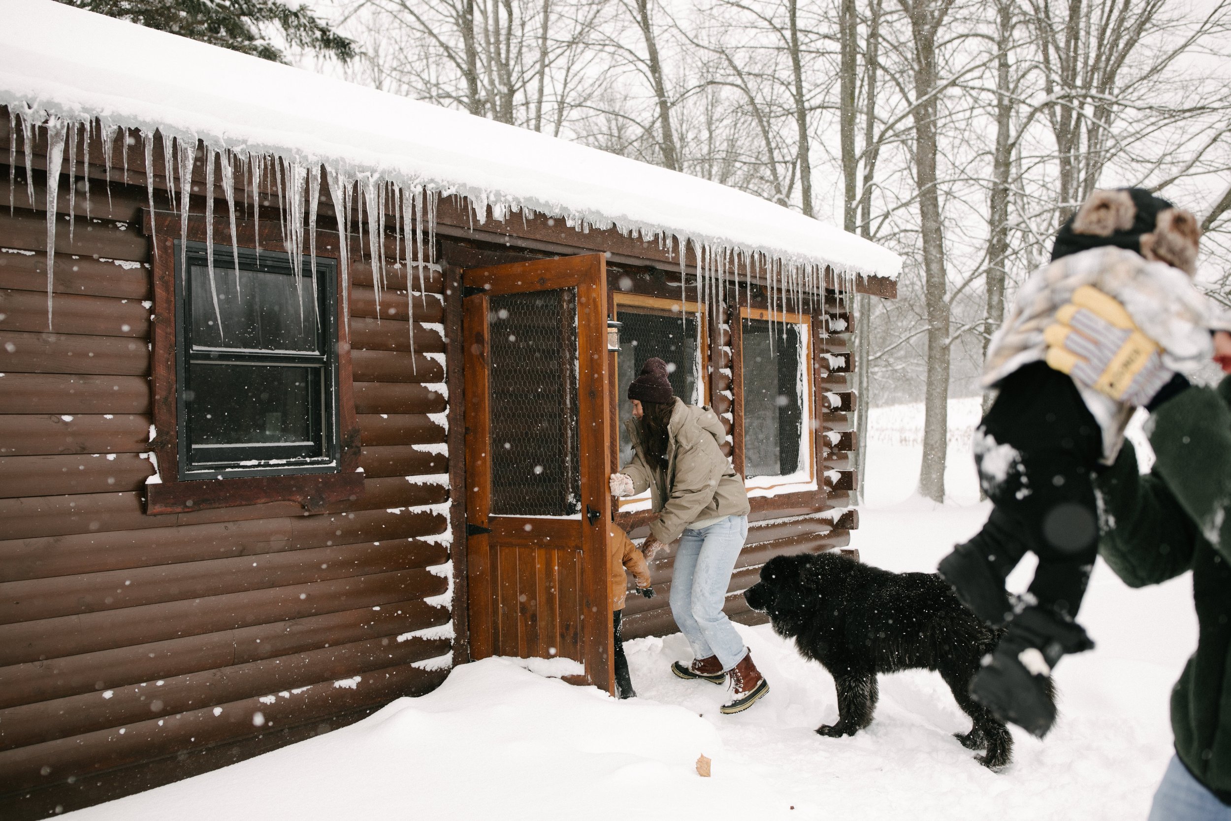 Michigan-Wedding-Photographer-Ludington-Winter-In-Home-81.jpg