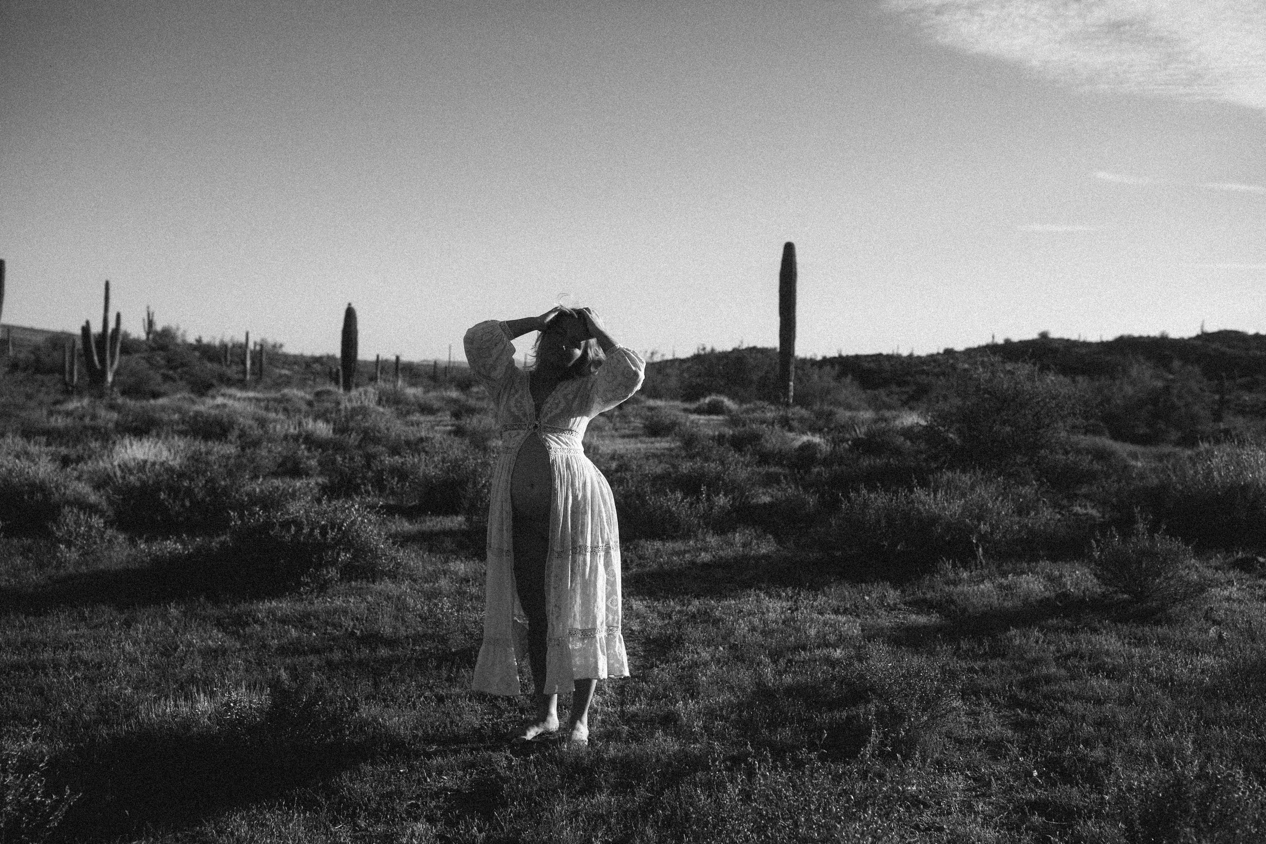 Arizona-Film-Photographer-Superstitions-Maternity-26.jpg