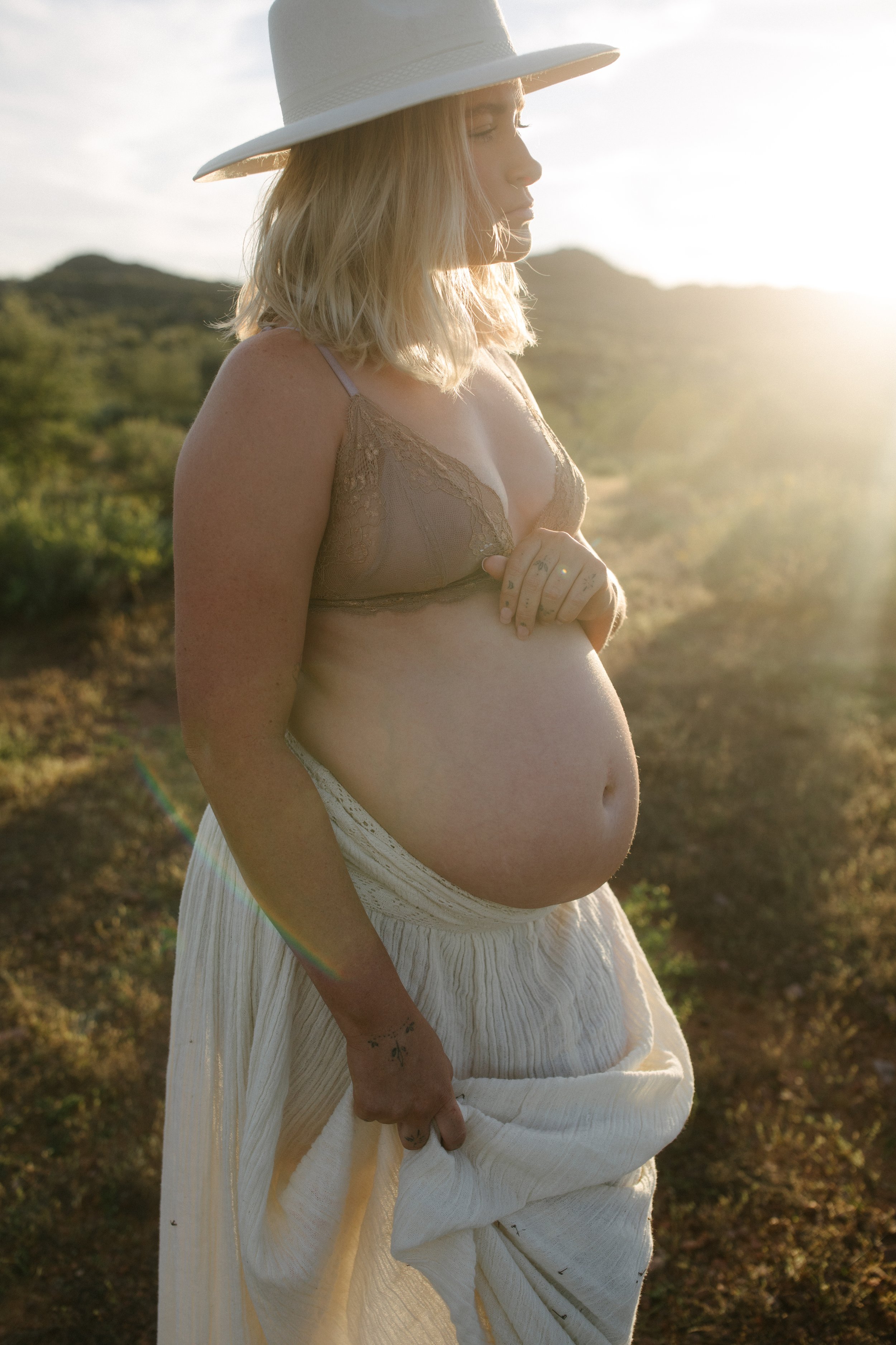 Arizona-Film-Photographer-Superstitions-Maternity-117.jpg