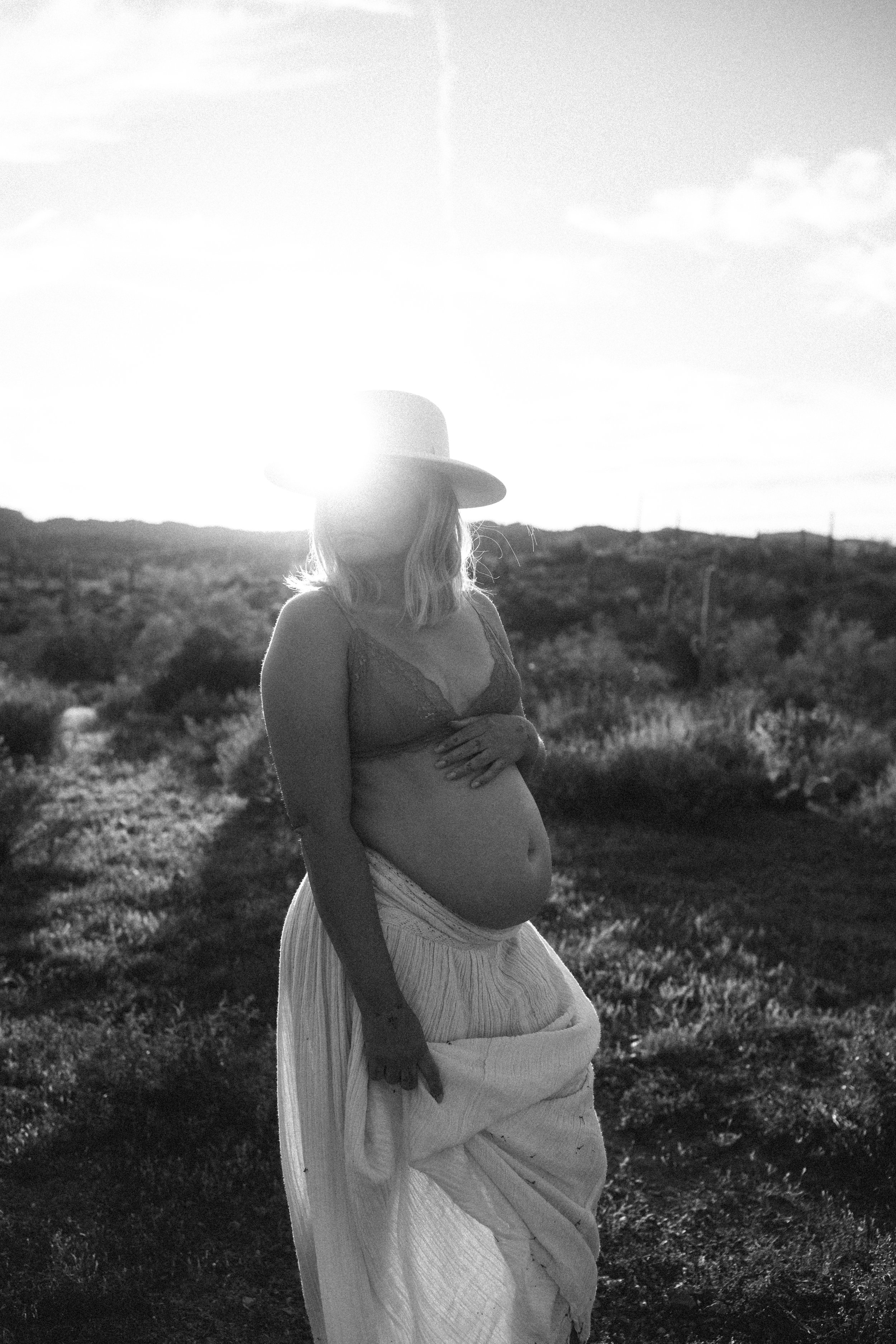 Arizona-Film-Photographer-Superstitions-Maternity-122.jpg