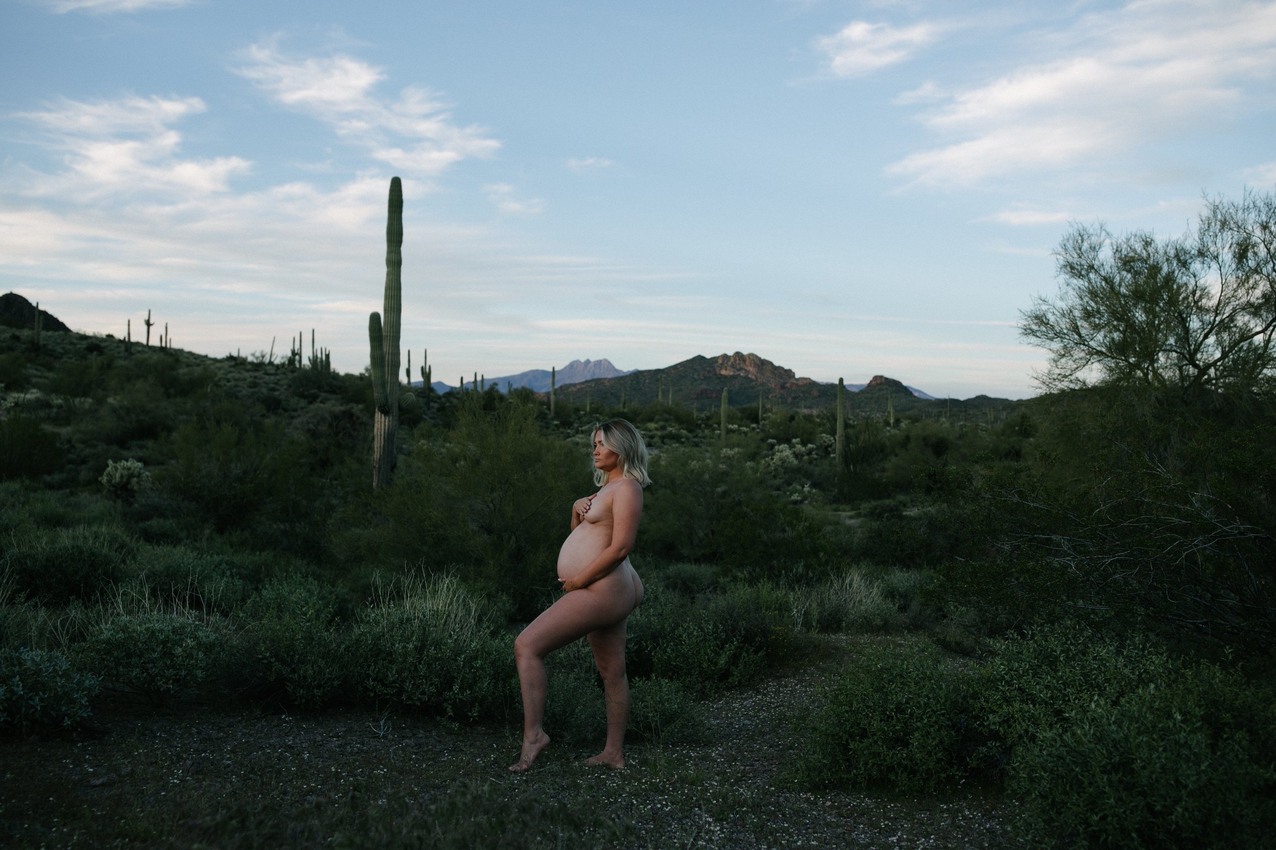 Arizona-Film-Photographer-Superstitions-Maternity-169.jpg